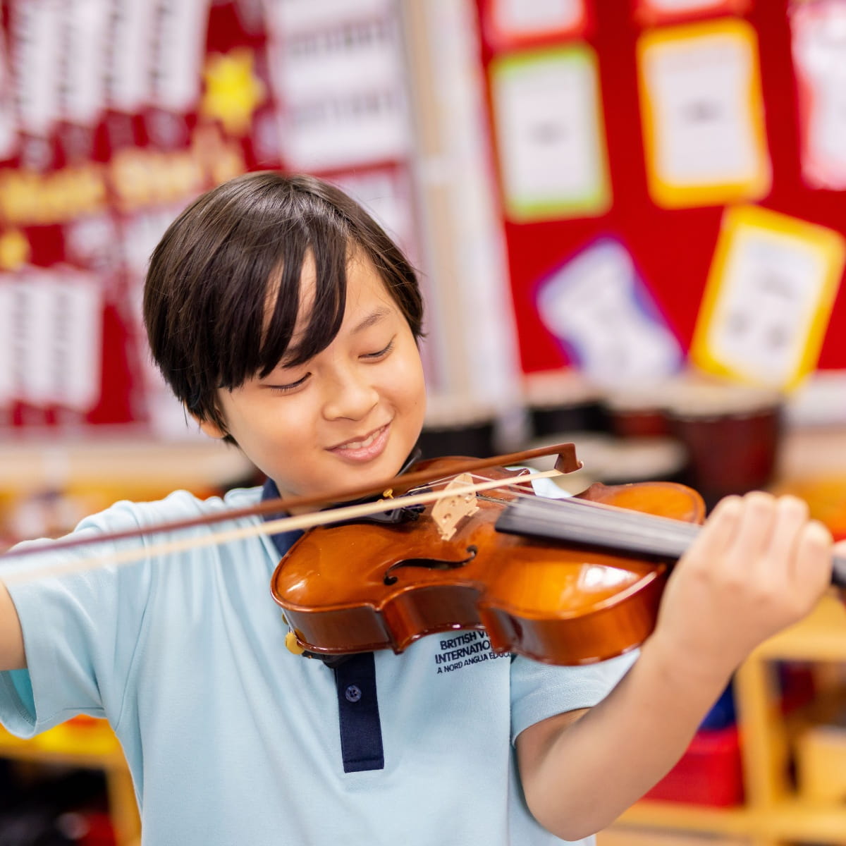 Chương trình học hè BVIS Hà Nội cho từng cấp học - 05 Feature Cards Pattern