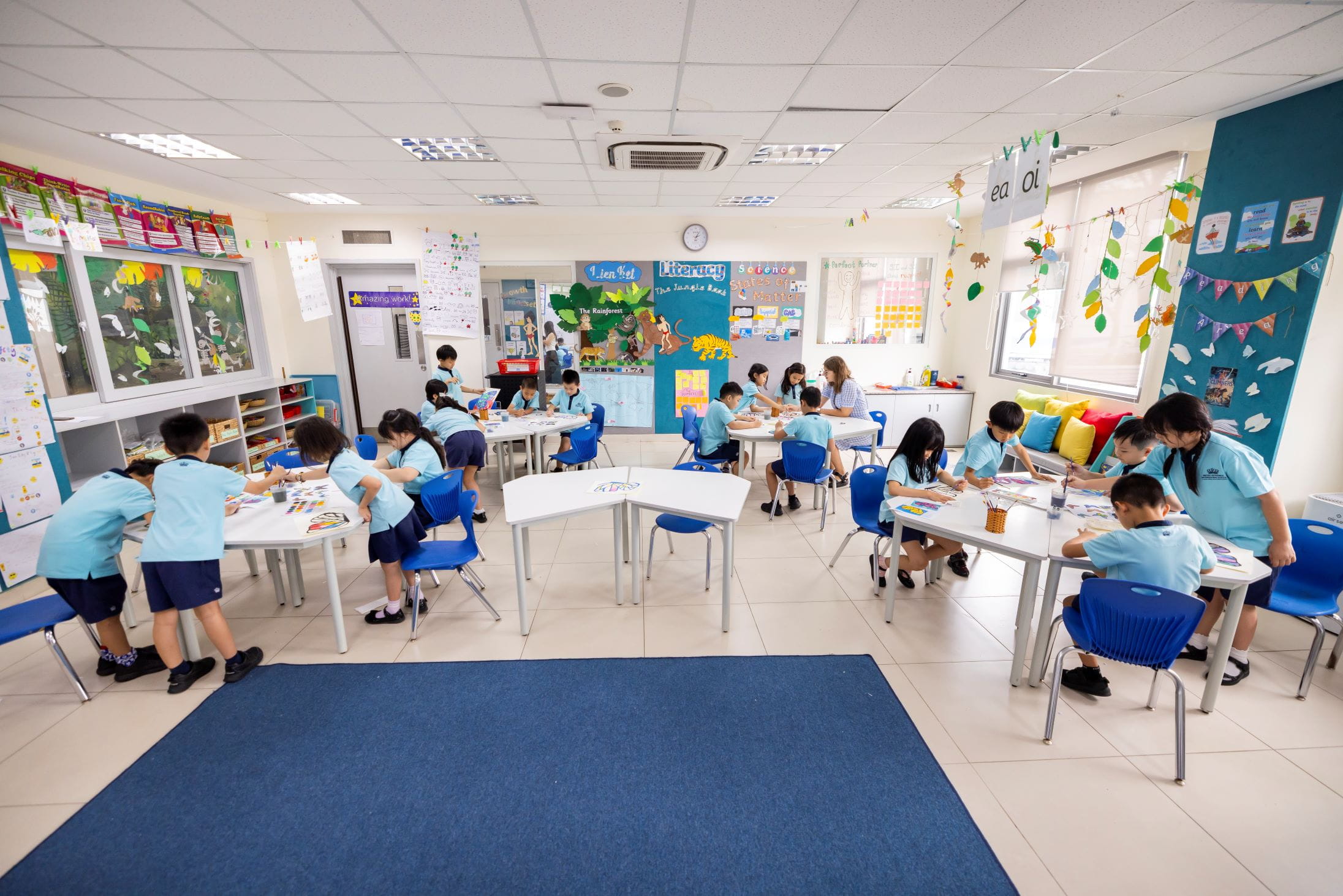 BVIS HCMC | Nord Anglia - 08 - Carousel Default