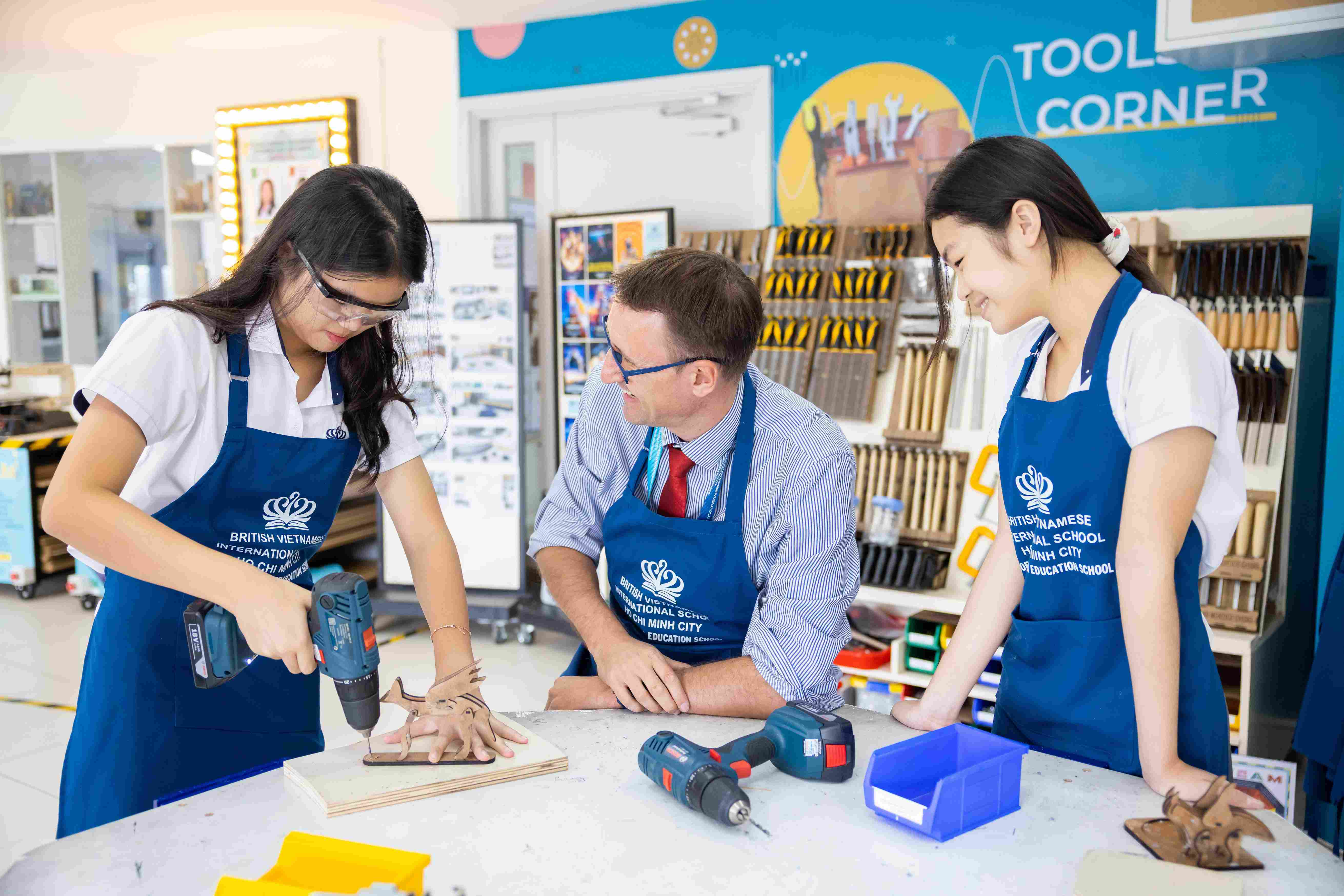 Key Stage 3 Curriculum School HCMC | BVIS HCMC - What is Key Stage 3