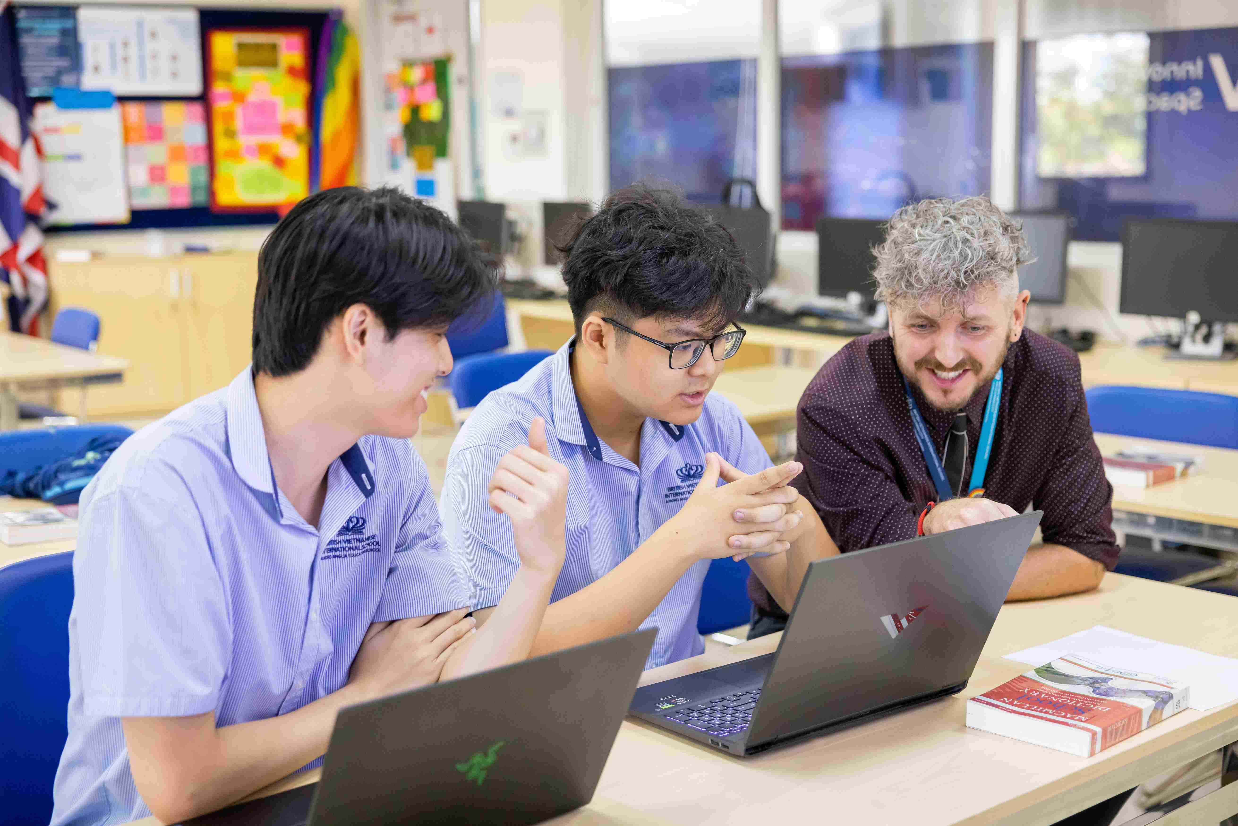 A Level tại Việt Nam | BVIS HCMC - Small Text And Image Checklist