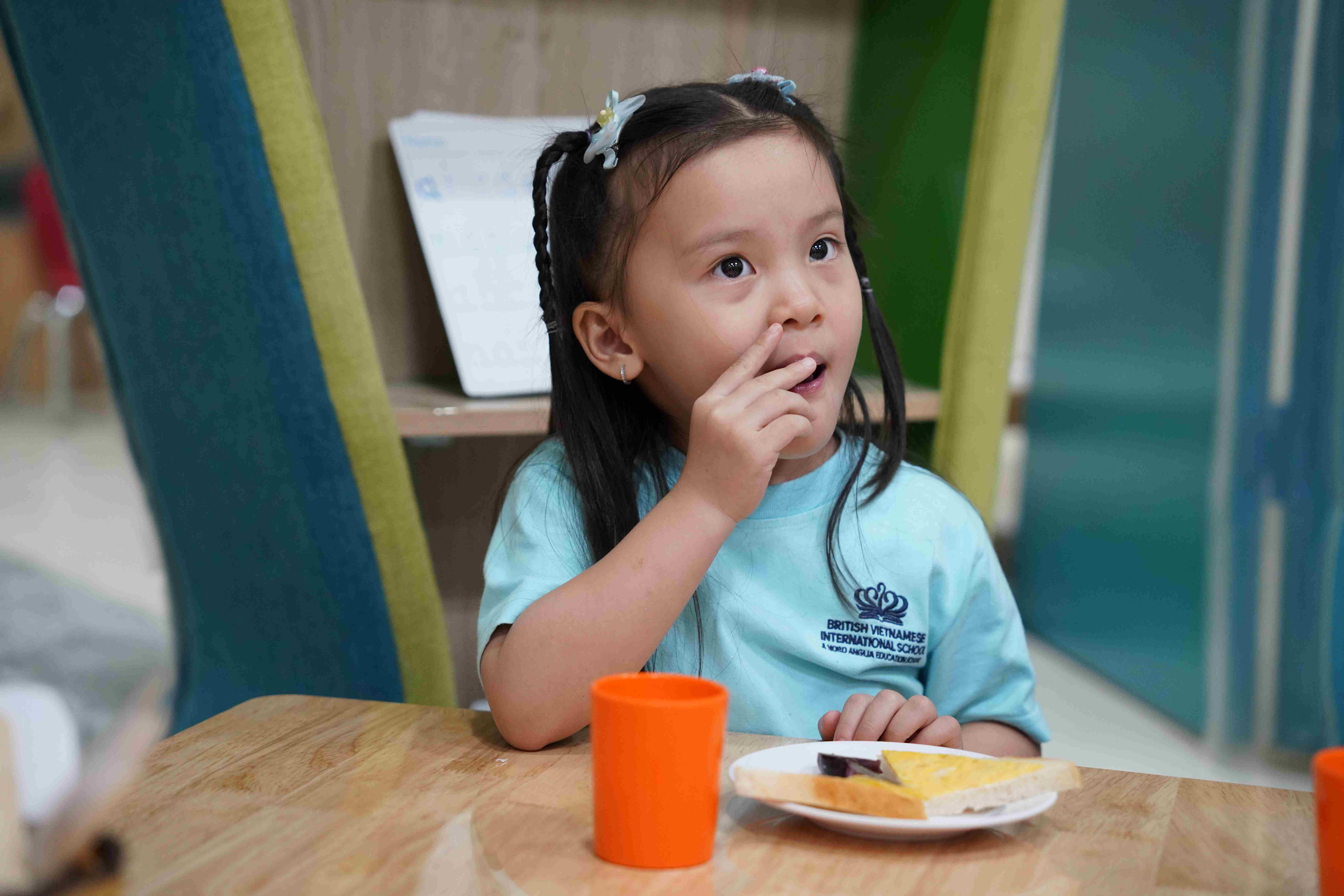 Kết quả A level xuất sắc và thành tích học tập - 04 - visualTimeline WithTags