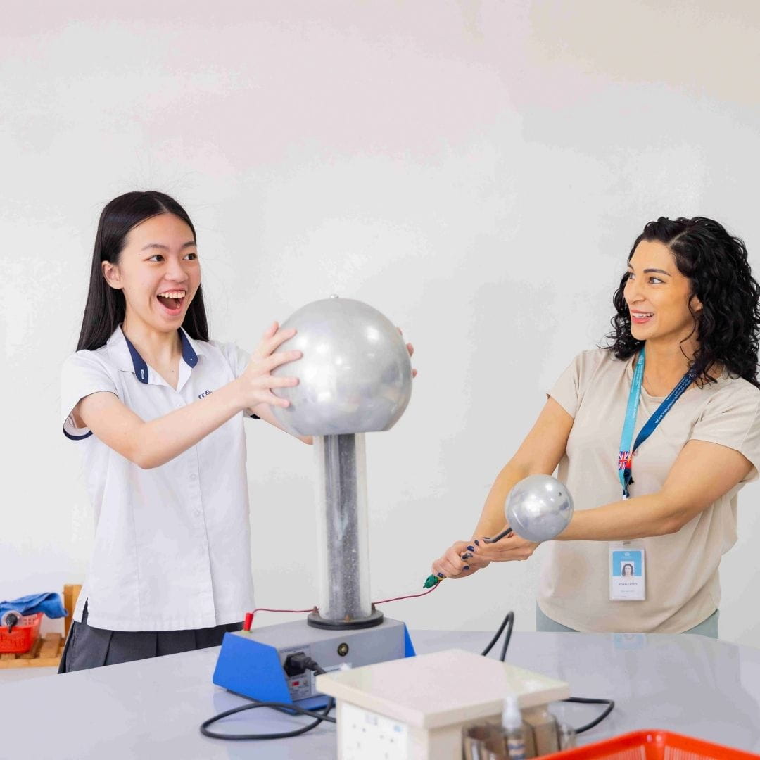 Chương trình IGCSE (THPT) cho học sinh 14-16 tuổi tại BVIS - Image-50-pattern