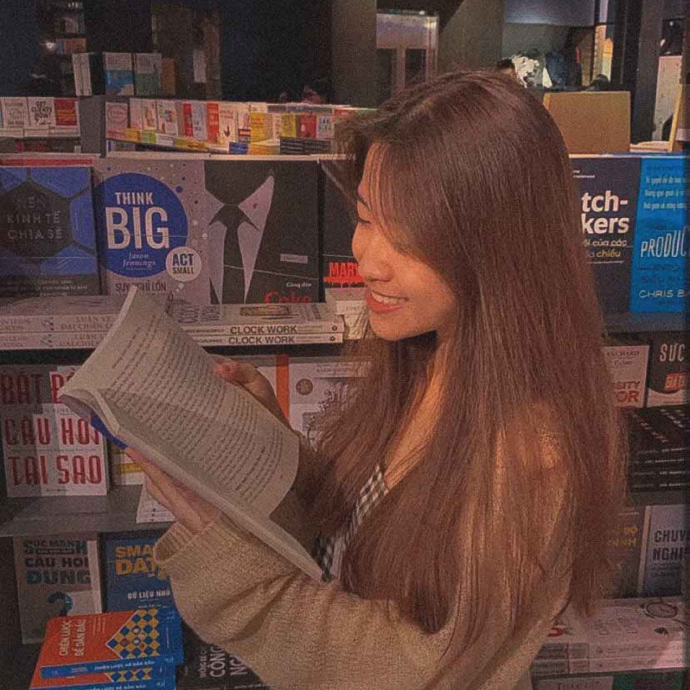 Học phí Trường Quốc Tế BVIS | BVIS HCMC | Nord Anglia - Feature Cards - Meet our alumni