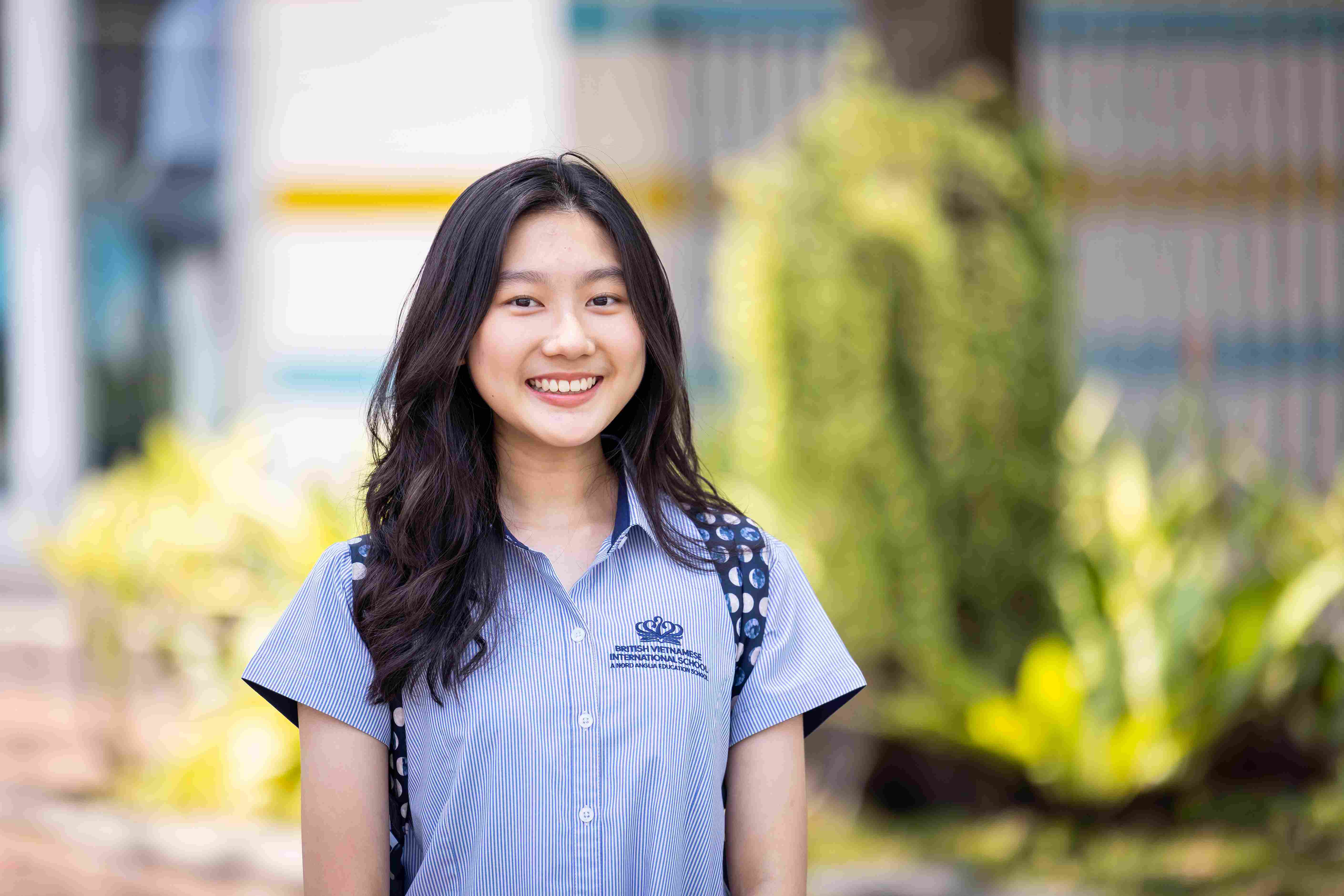 Chương trình Học bổng khối Trung học 2025-2026 - Updated Feature Cards - Meet our alumni