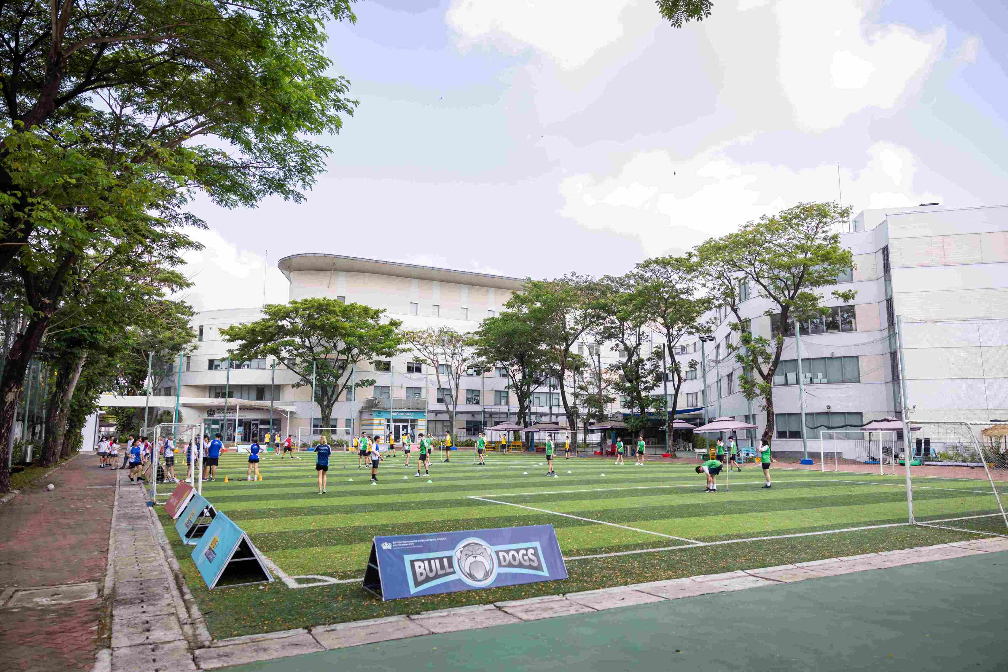 About Us | BVIS HCMC-01 Tertiary Page Header-BVIS HCMC About our school 3