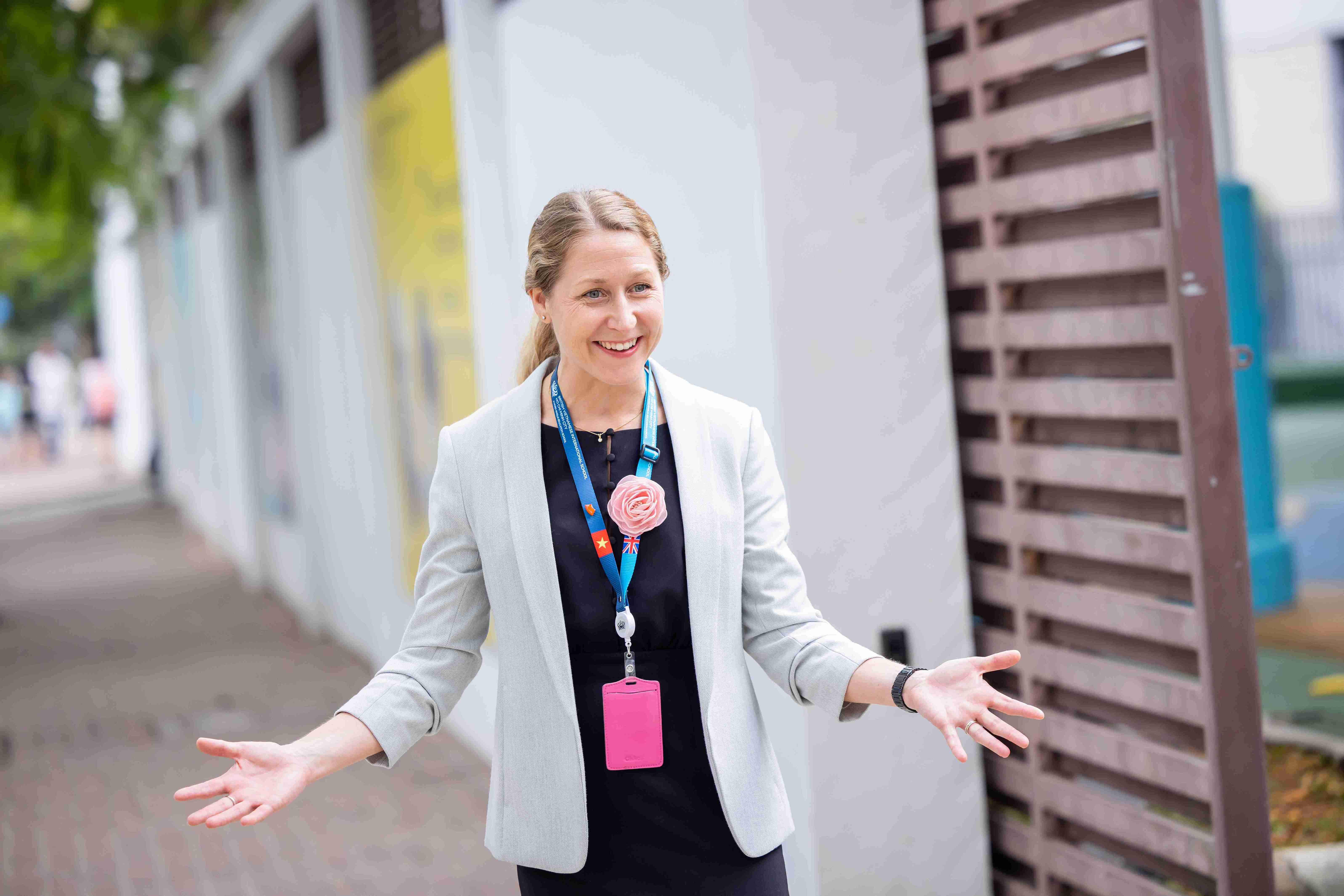 Careers | BVIS HCMC - 02 Small Text And Image