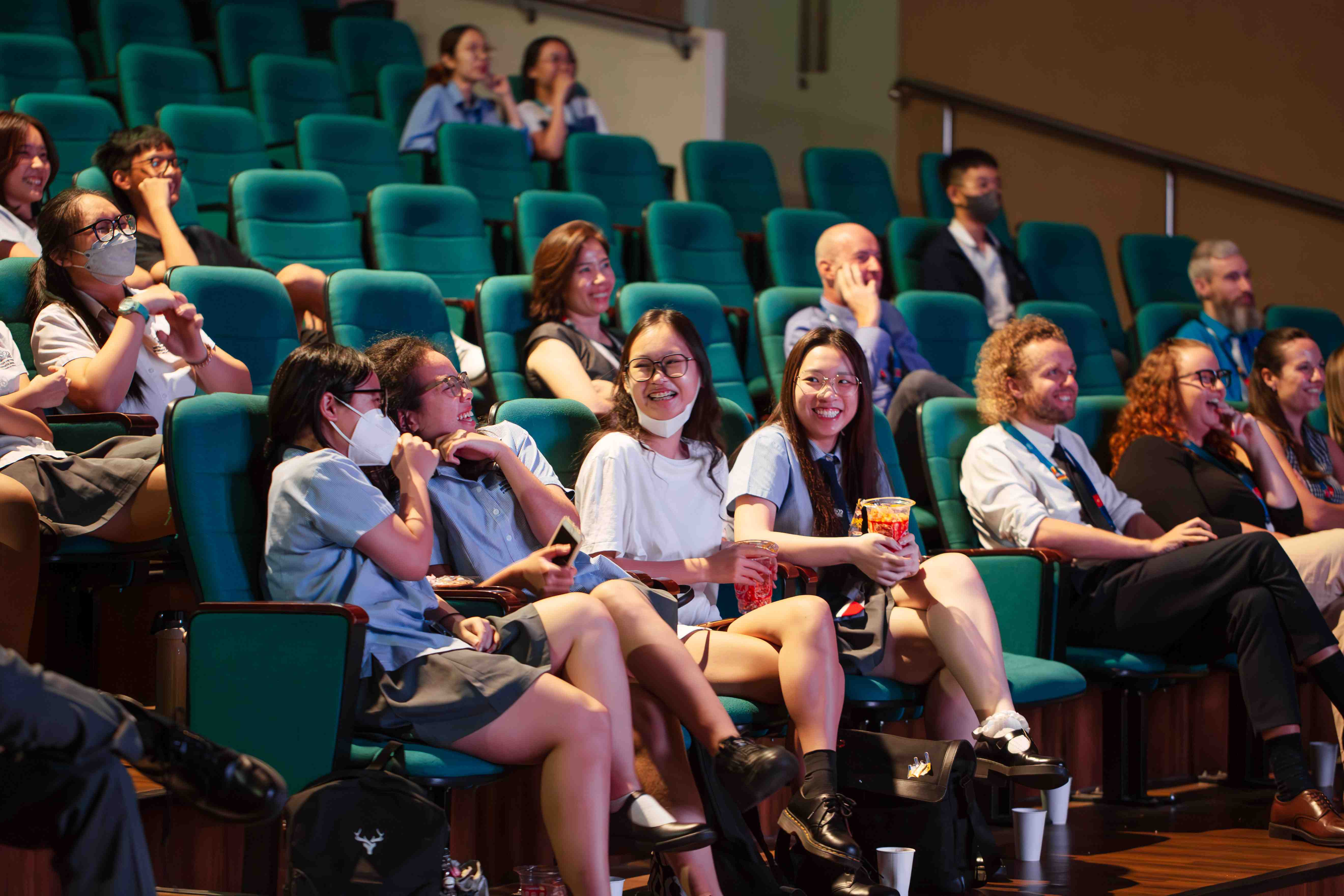 BVIS HCMCNewsMedia Studies Awards 3jpg