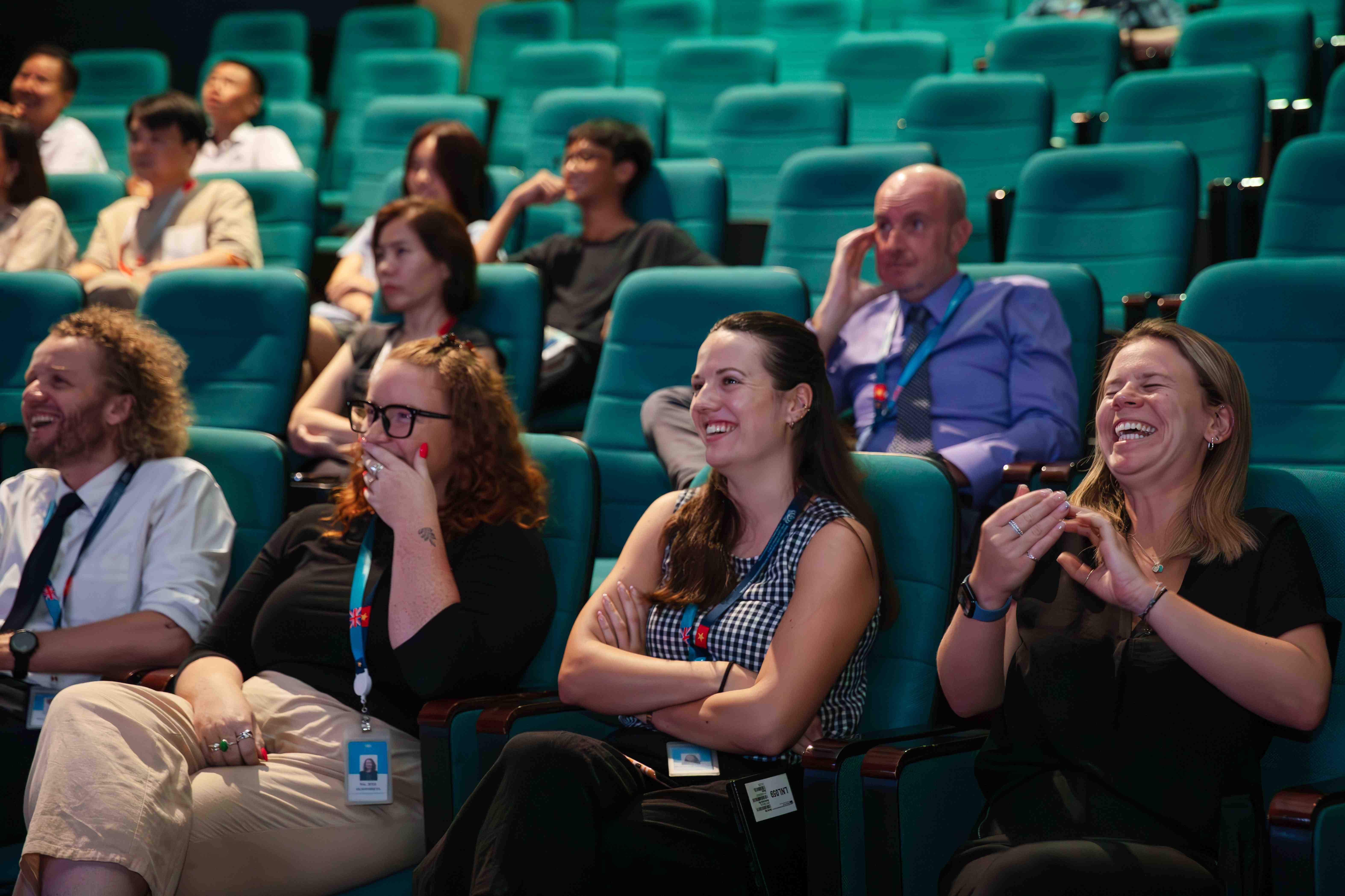 BVIS HCMCNewsMedia Studies Awards 9jpg