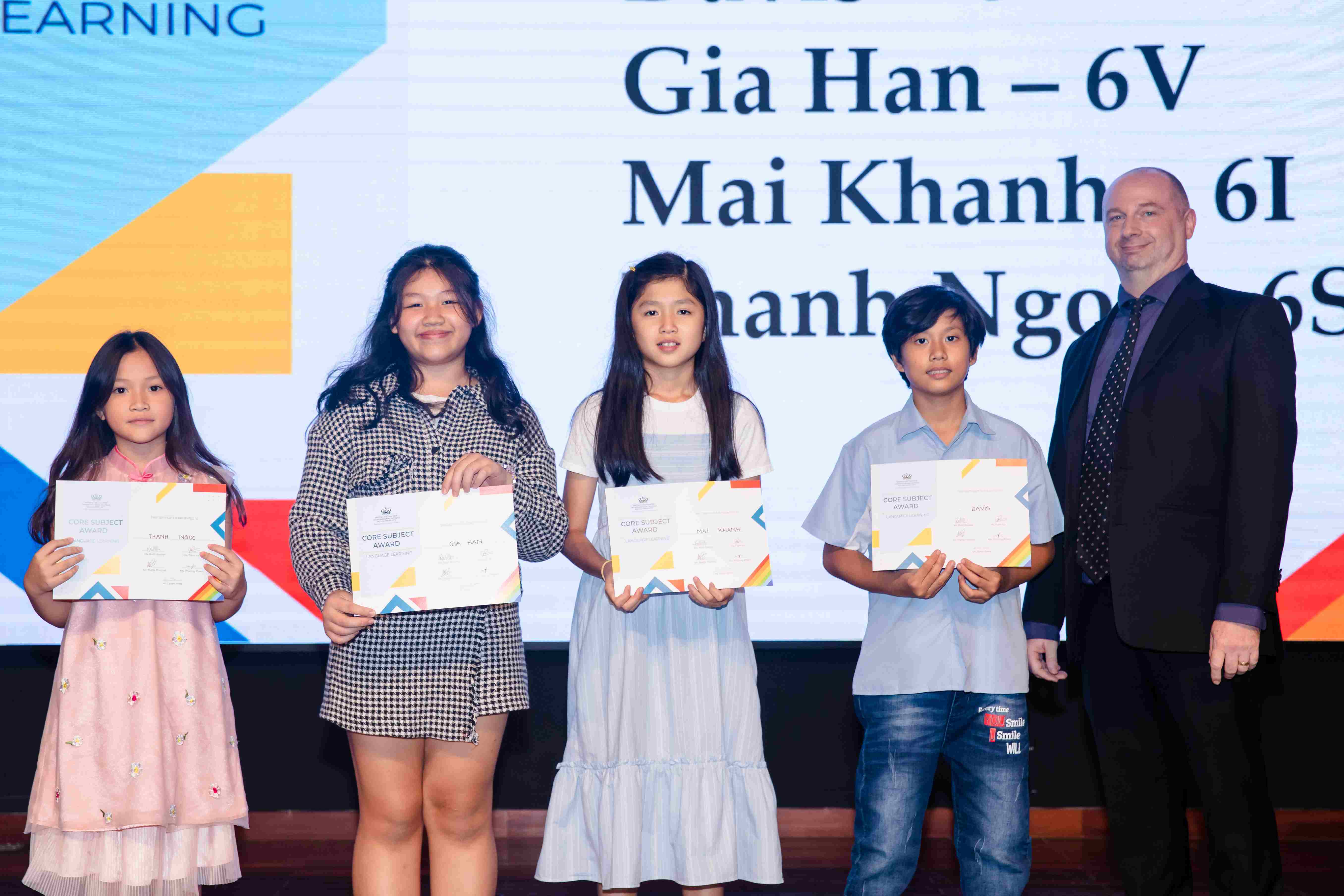 CVP6928IllusionStudio11zonjpg