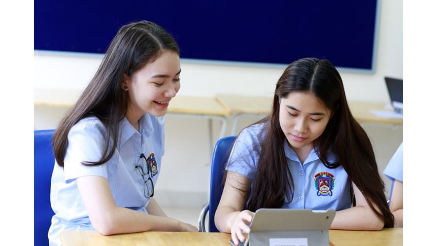 https://www.nordangliaeducation.com/bvis-hcmc/-/media/british-vietnamese-hcmc/news-events/4-steps-to-help-keep-your-child-safe-online/_mg_7400.jpg?rev=45f533a524154006b0c5e31435d6615b&hash=4DD2A2B395B1C3E0DC65039D4DBF4E79