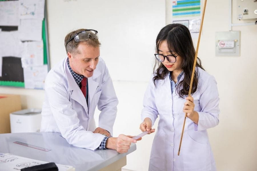 BVIS HCMC student receives a 4-billion scholarship from New York University, USA - BVIS HCMC student receives a 4 billion scholarship from New York University USA