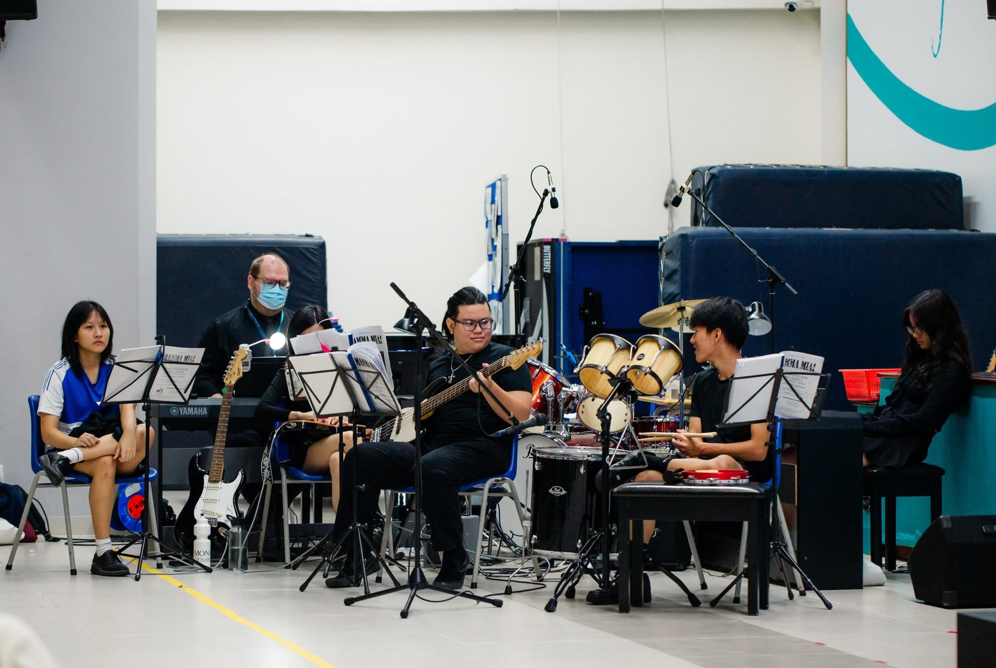 Nhạc kịch Mamma Mia - Giai điệu hạnh phúc từ Địa Trung Hải ngập nắng! - Carousel For News Detail