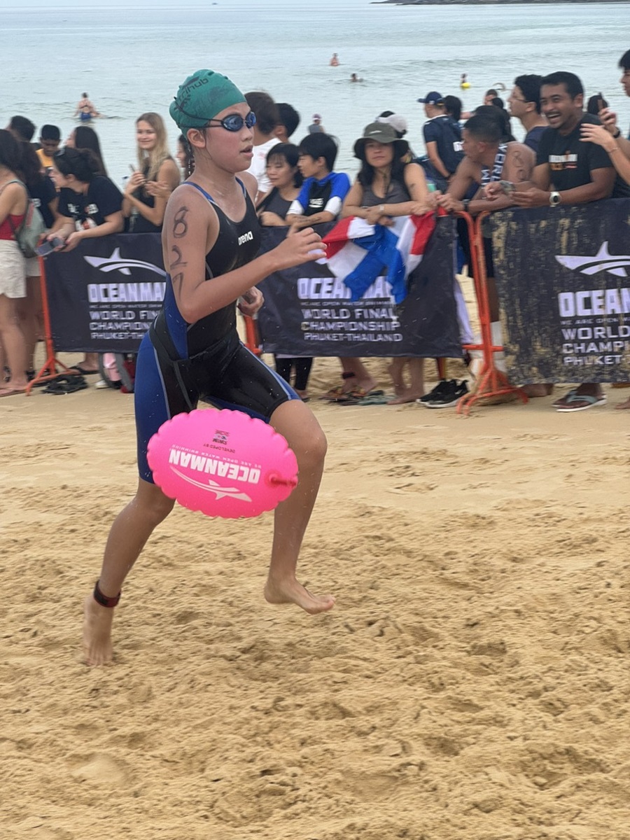Our young swimmers of BVIS, Angie (Bao Chau) and Vuong Khoi continue to achieve high performance at The Oceanman International Swimming Championship! - Angie and Vuong Khoi achieve high performance at The Oceanman International Swimming Championship