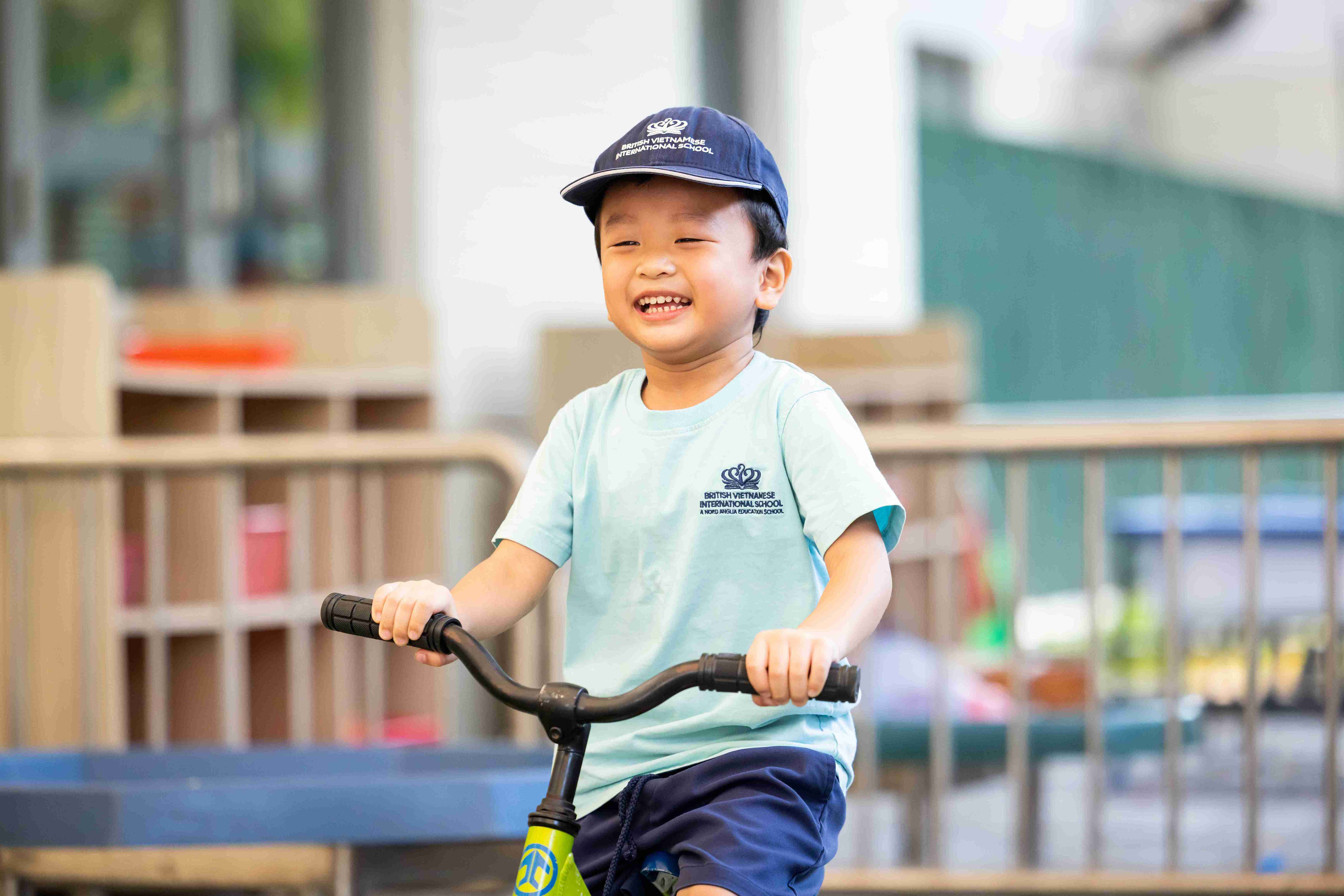 Phát triển sự tự tin cho con nhờ môi trường học nuôi dưỡng và truyền cảm hứng - How to build confidence creating an environment that nurtures and inspires