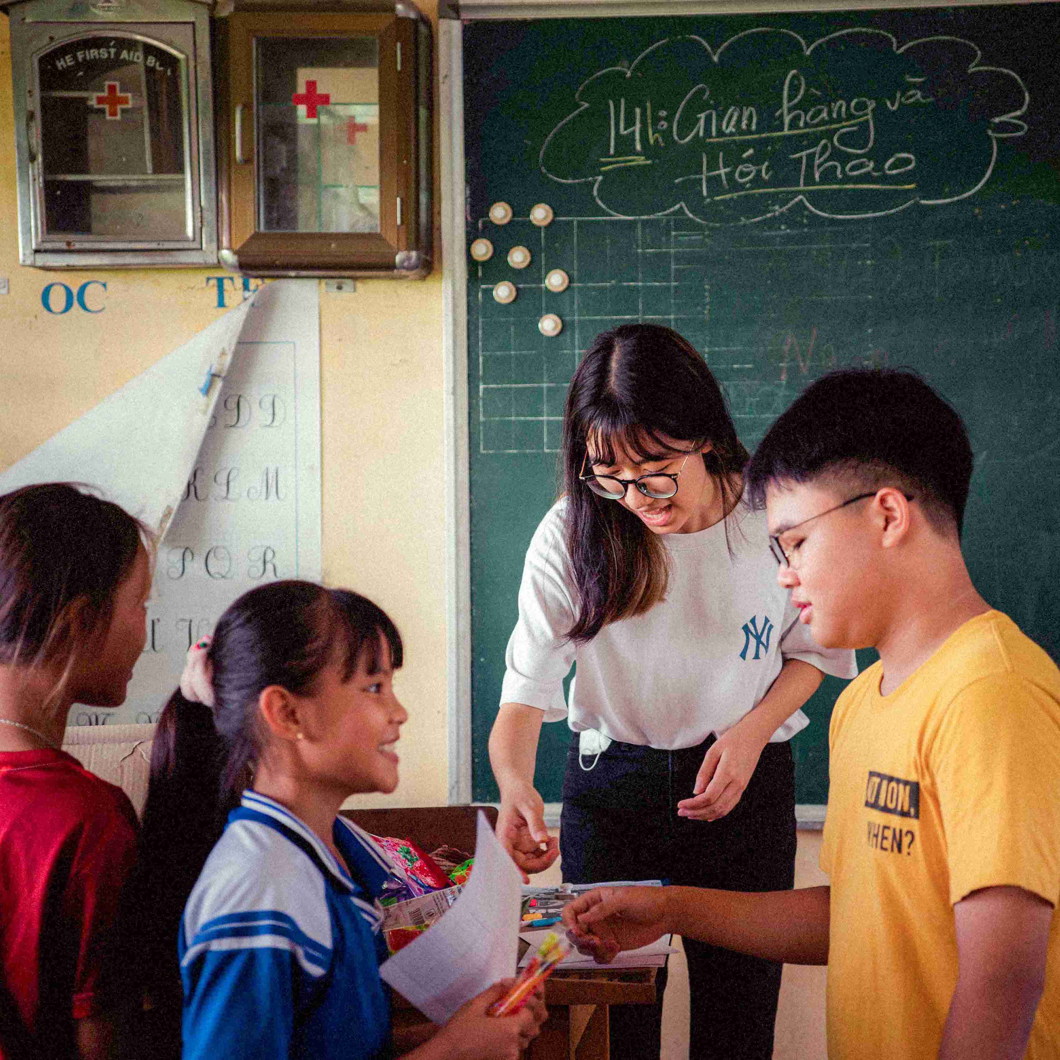 Phương Nghi (Nancy) Lớp 13 xuất sắc trúng tuyển 9 trường đại học Mỹ với tổng học bổng lên đến 13,5 tỷ đồng - Phuong Nghi Nancy Year 13 excellently admitted 9 US universities scholarship 13 5 billion VND