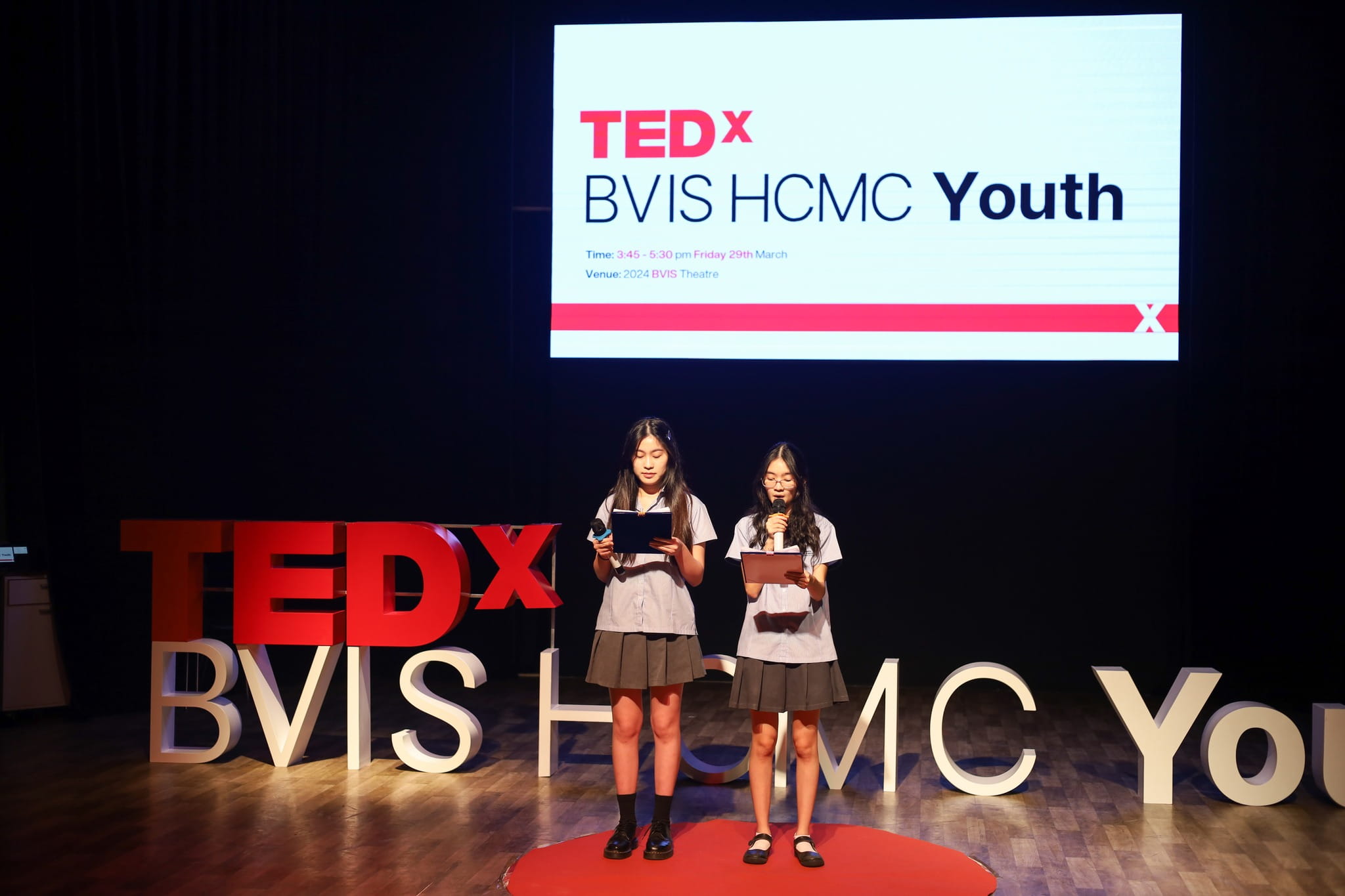 Bùng nổ cơn bão TEDxYOUTH lần đầu tiên tại BVIS! - Recap