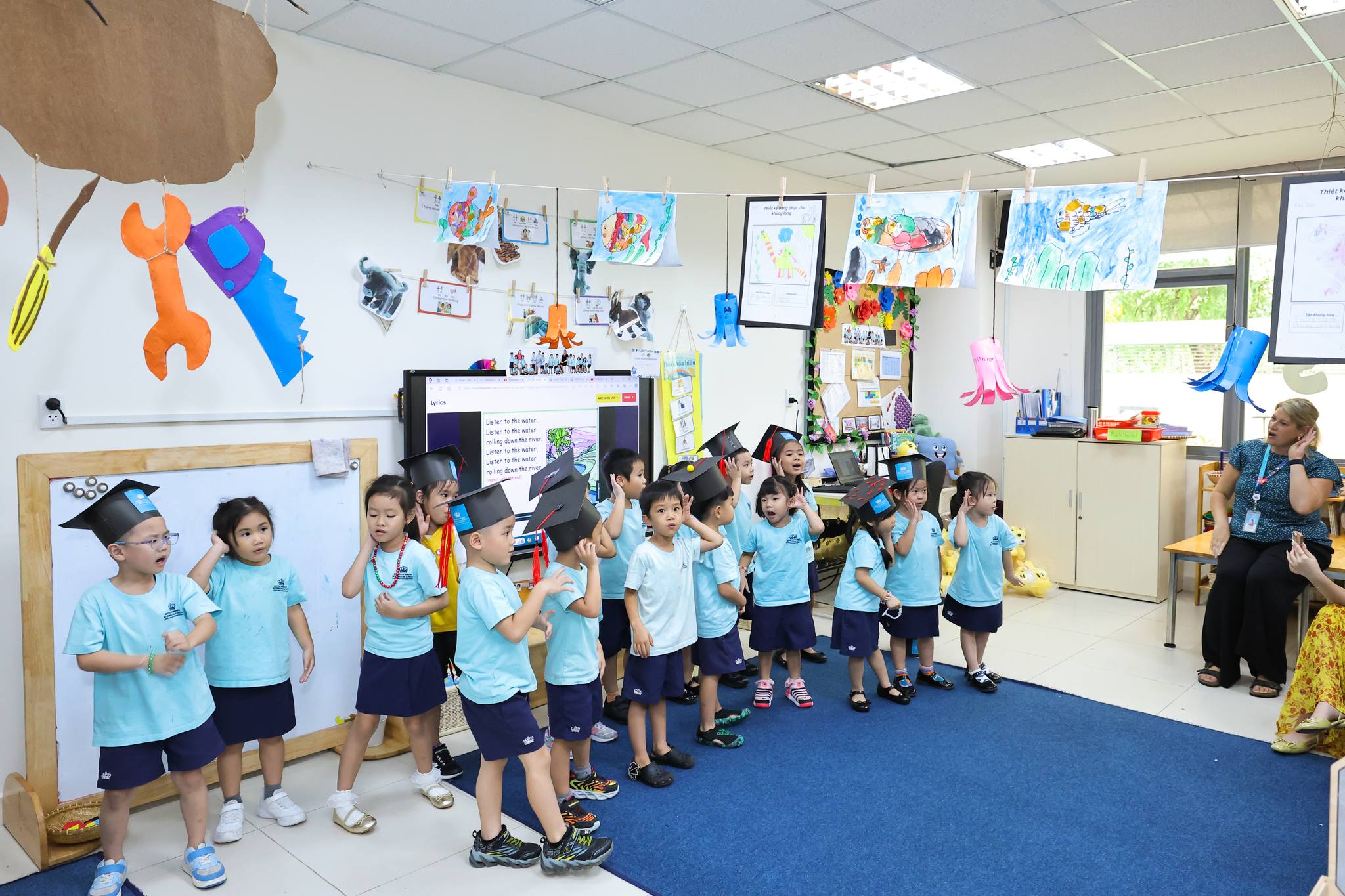 Congratulations to our outstanding F3 students on completing the EYFS programme - Carousel For News Detail