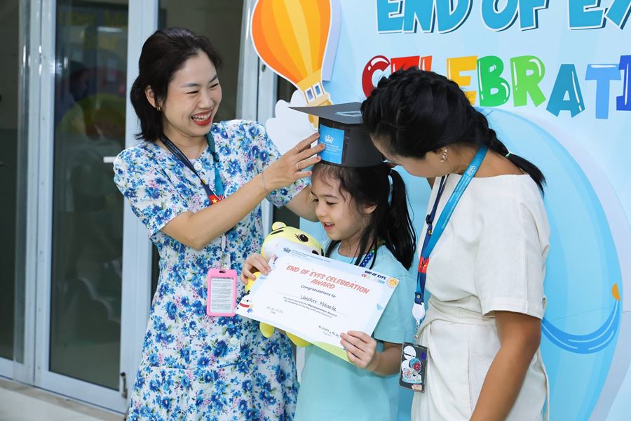 Chúc mừng các bé F3 xuất sắc hoàn thành Chương trình khối Mầm non - Congratulations to our outstanding F3 students on completing the EYFS programme