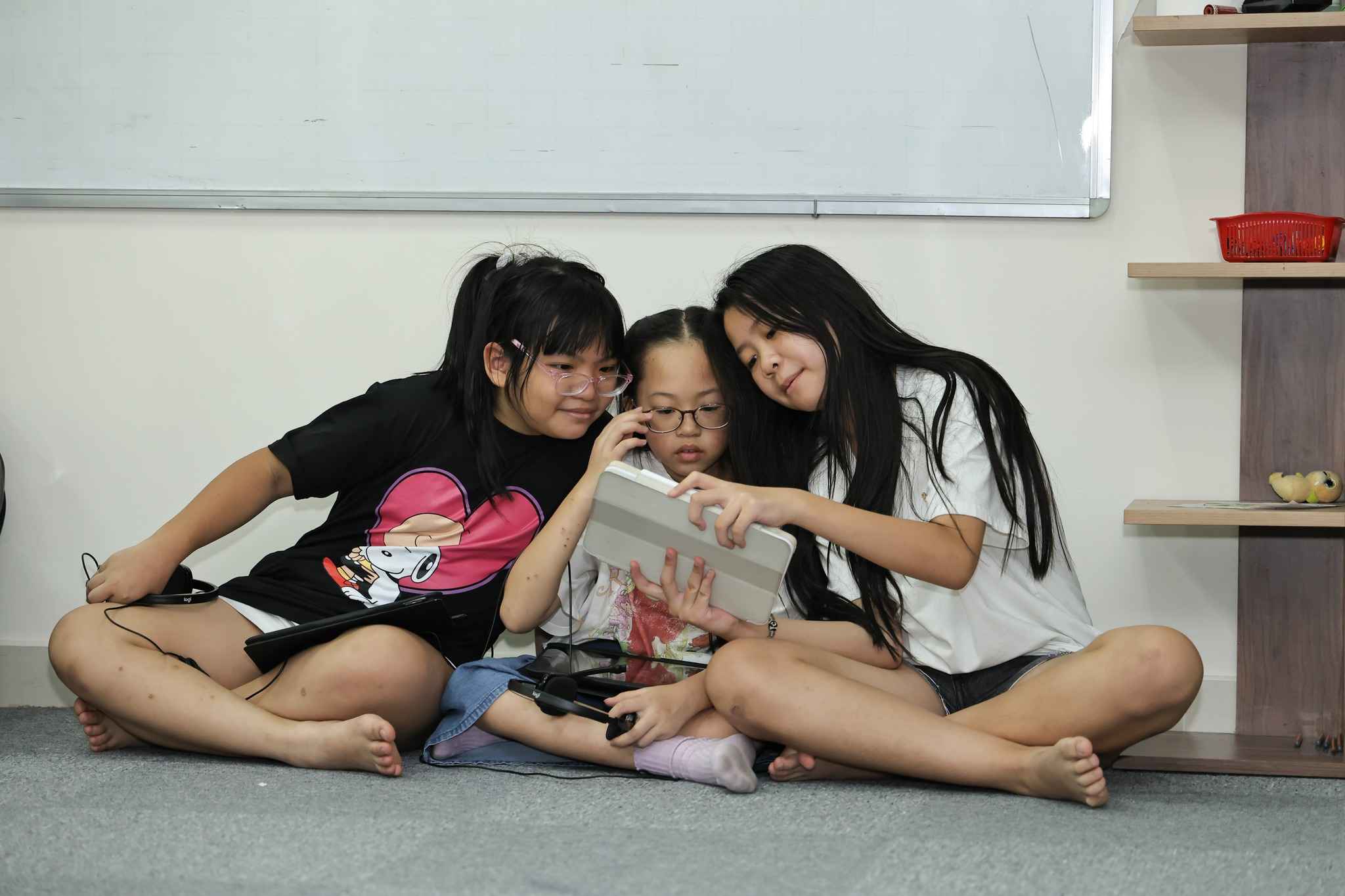 Khóa học hè 2024 | Cùng thầy Rhys tạo nên những giai điệu hè vui tươi - Carousel For News Detail