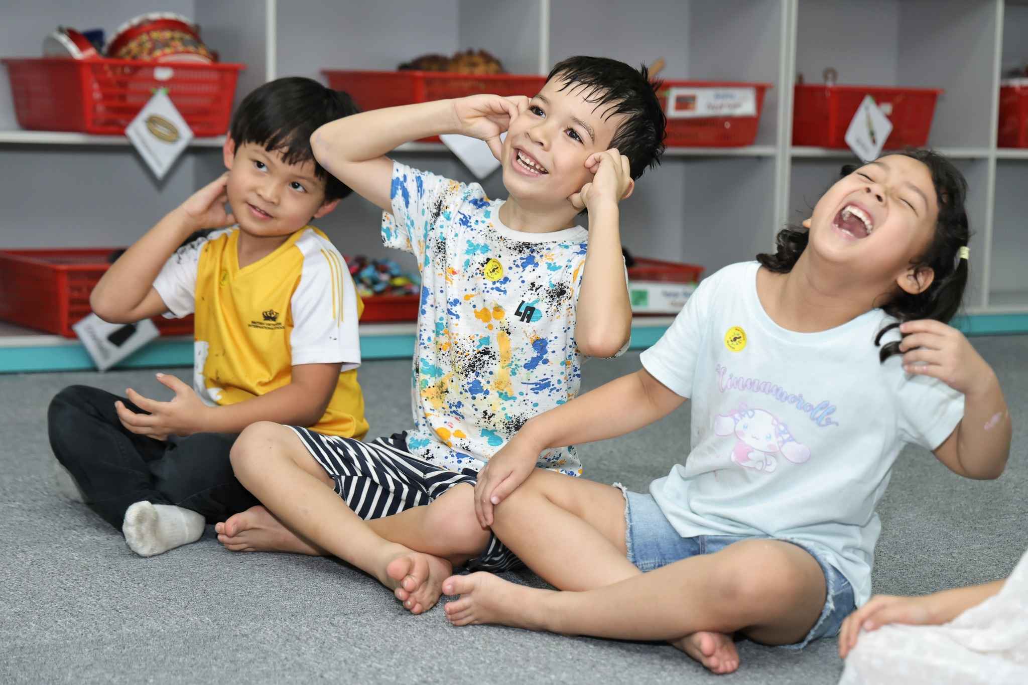 Khóa học hè 2024 | Cùng thầy Rhys tạo nên những giai điệu hè vui tươi - Carousel For News Detail