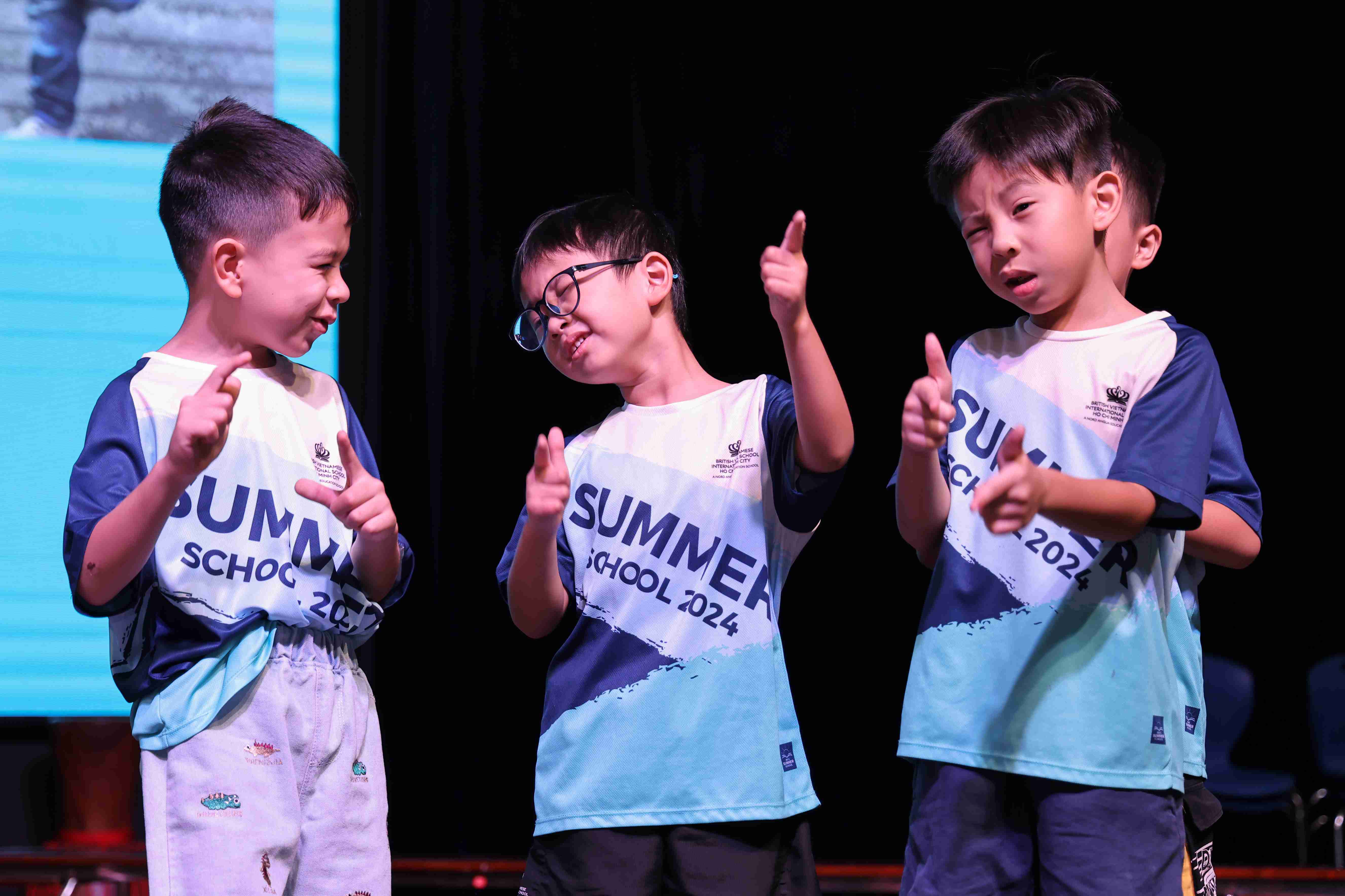 Khóa học hè 2024 | Chính thức khép lại chương trình hè năng động với nhiều khoảnh khắc đáng nhớ! - Carousel For News Detail