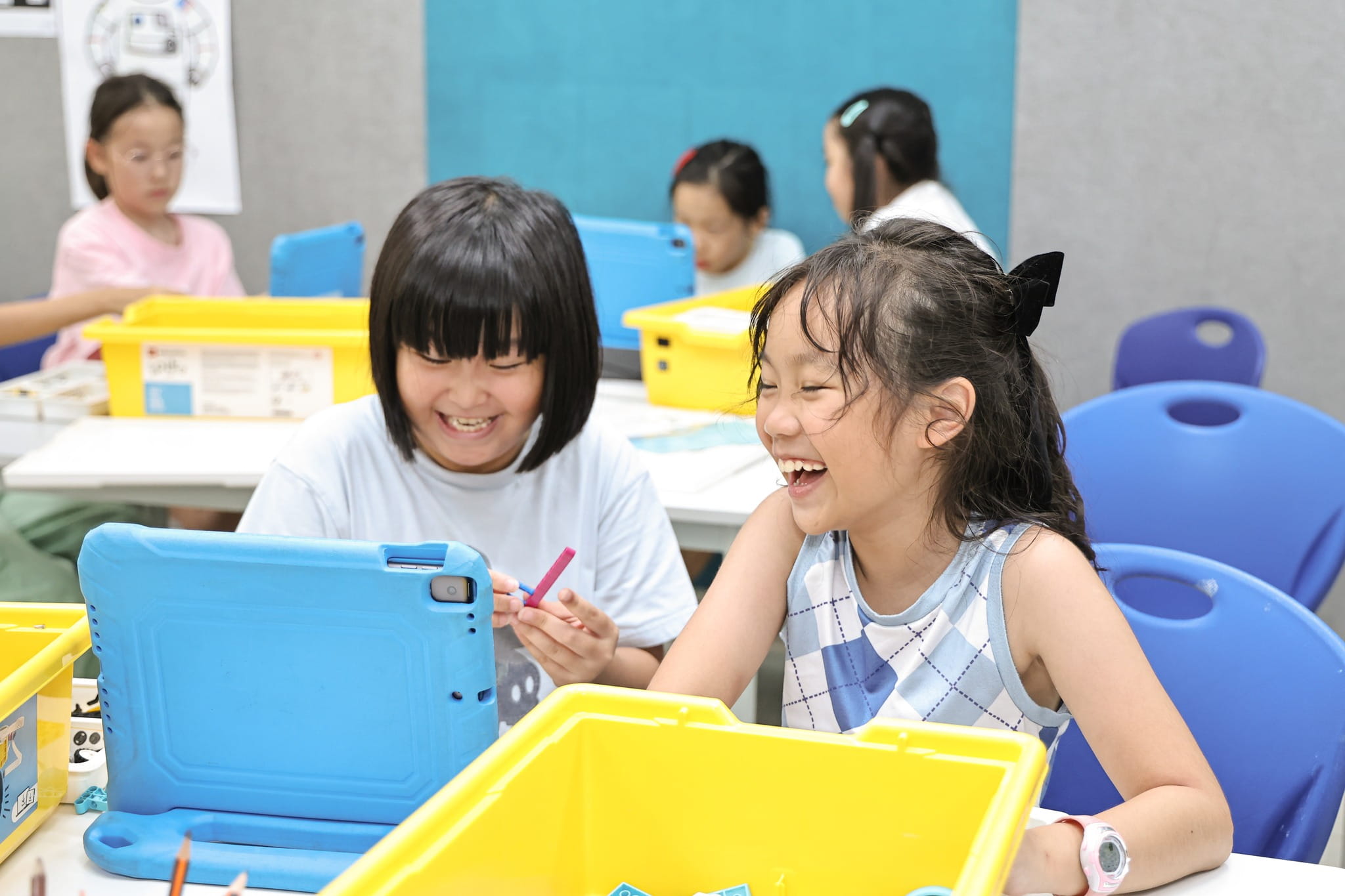 Khóa học hè 2024 | Chinh phục vũ trụ qua lập trình robots, thiết kế trò chơi điện tử và sáng tạo mô hình phi thuyền LEGO! - Carousel For News Detail