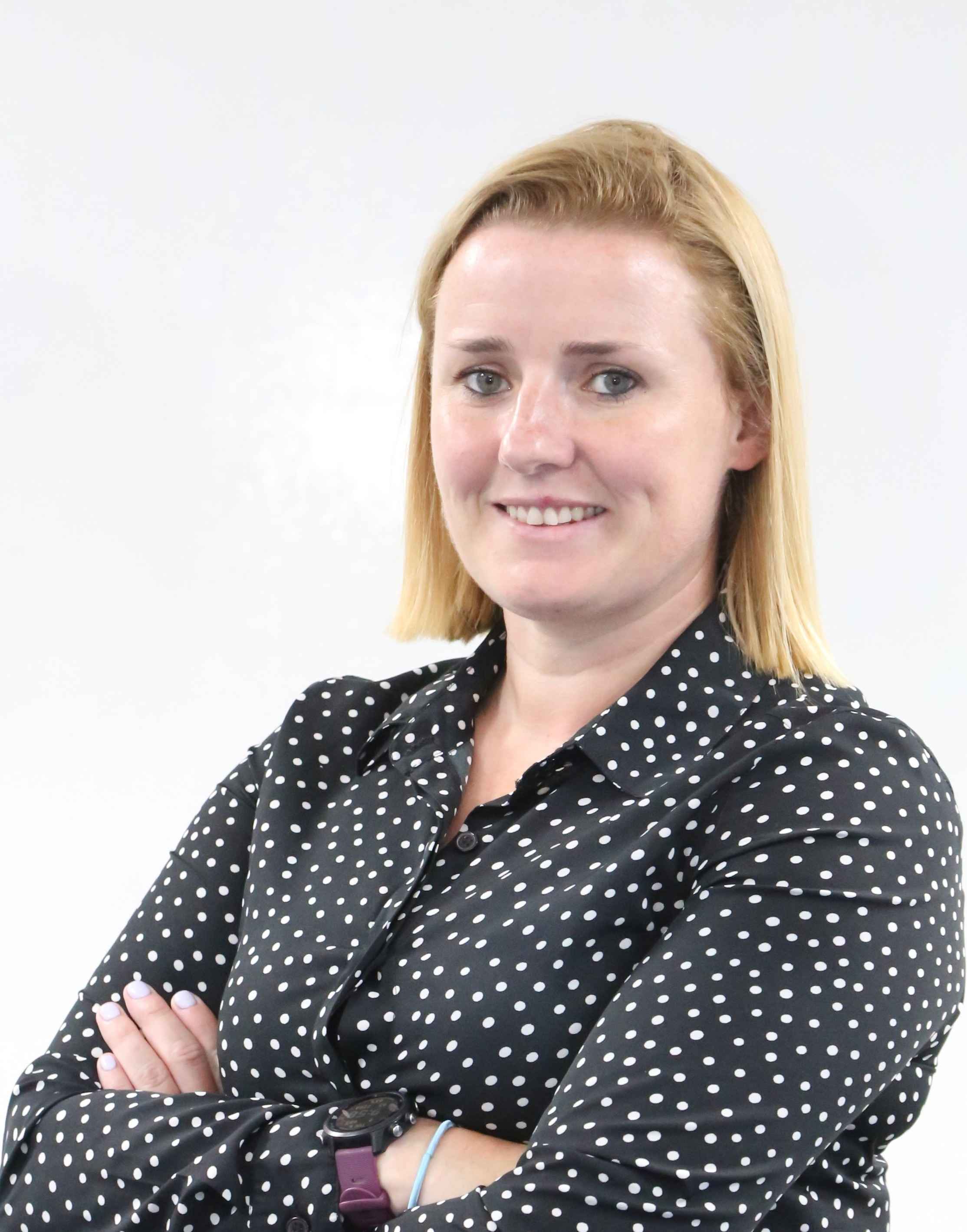 BVIS HCMC | Nord Anglia - Feature Cards Tabs