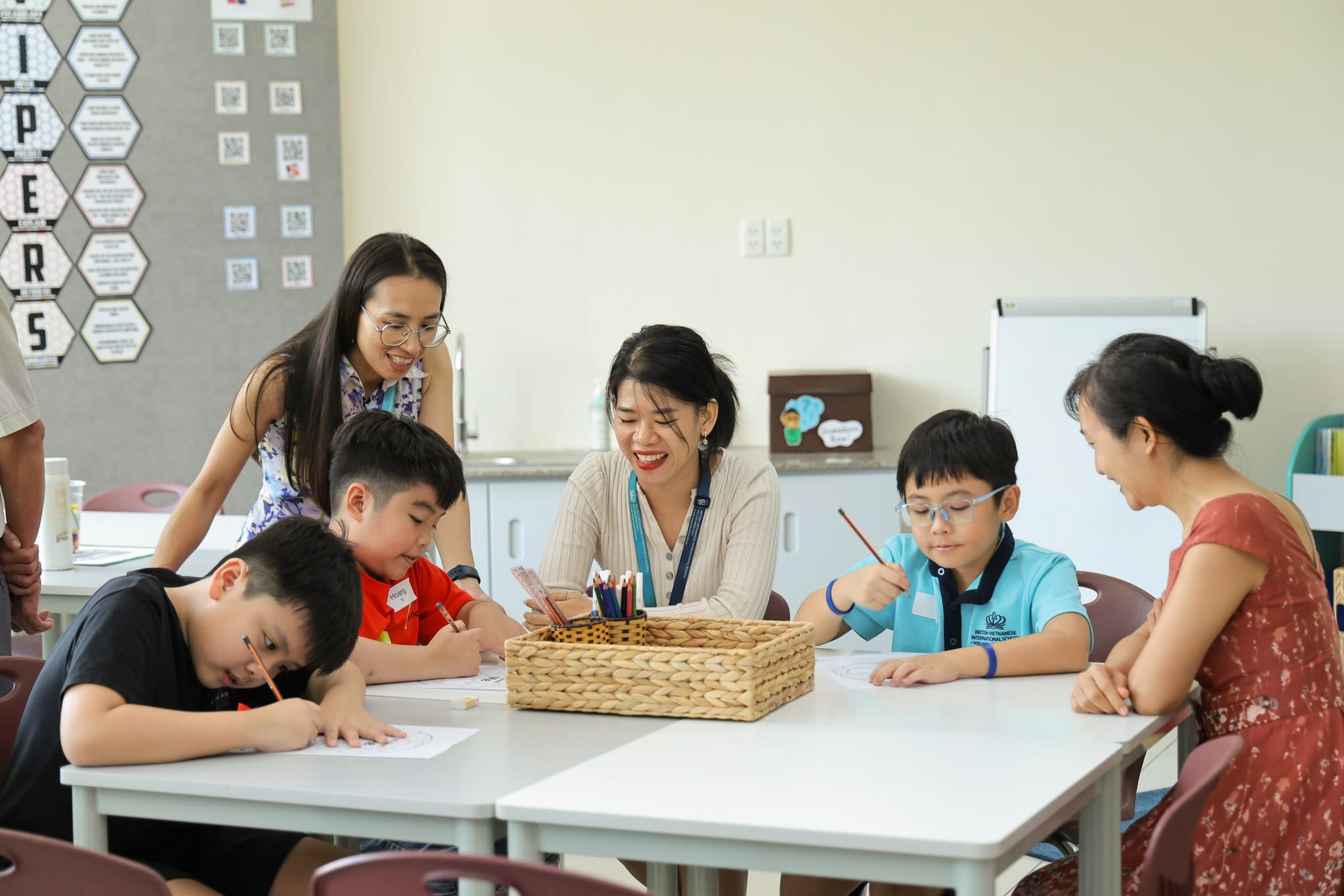 Chào đón các gia đình mới đến với BVIS tại Buổi Gặp Gỡ đầu năm học 2024-2025! - 2