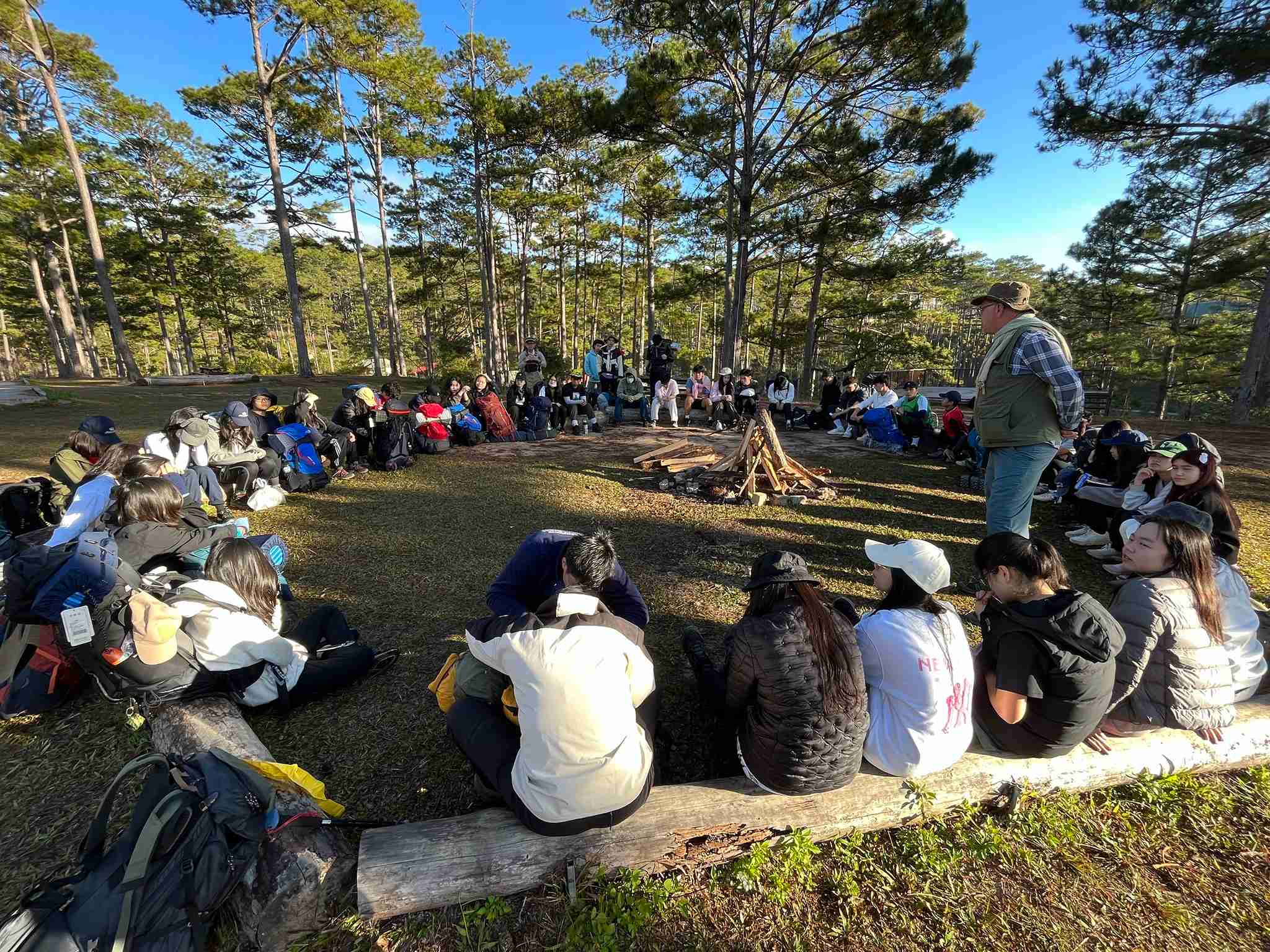 Học sinh trung học thành công chinh phục hành trình phiêu lưu thuộc giải thưởng quốc tế Duke of Edinburgh hạng đồng! - Carousel For News Detail