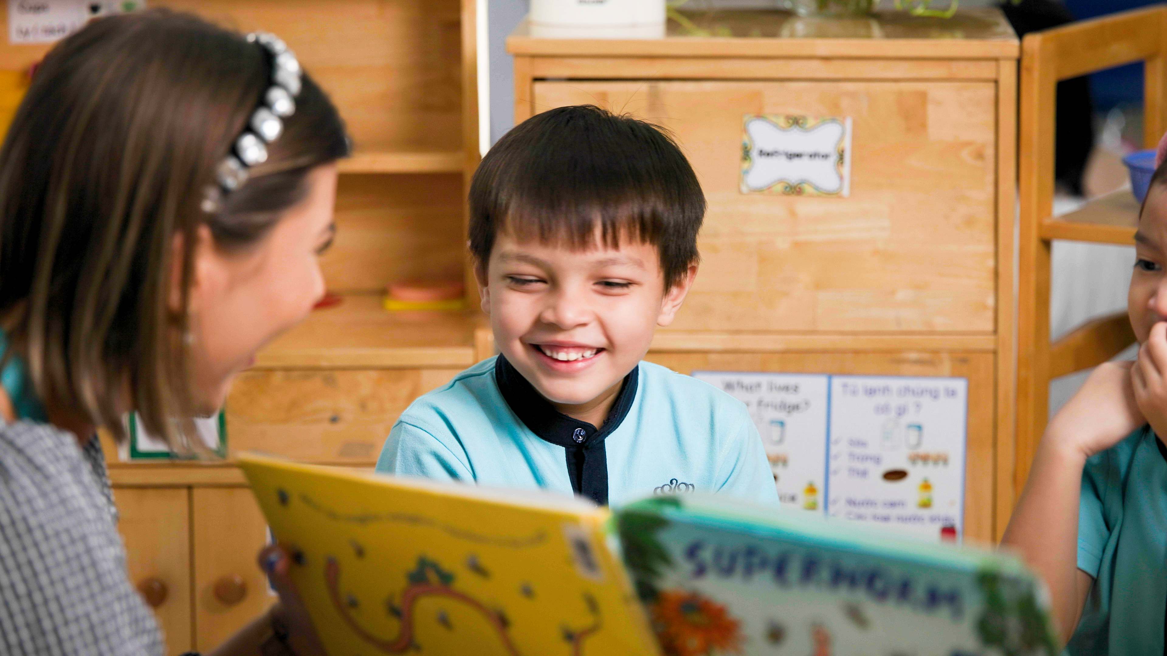 Cô Poppy Broom, Giáo viên Tiểu học: "Nuôi dưỡng tình yêu học tập của các em học sinh BVIS" - Ms Poppy Broom Primary teacher Nurturing a love for learning in BVIS students