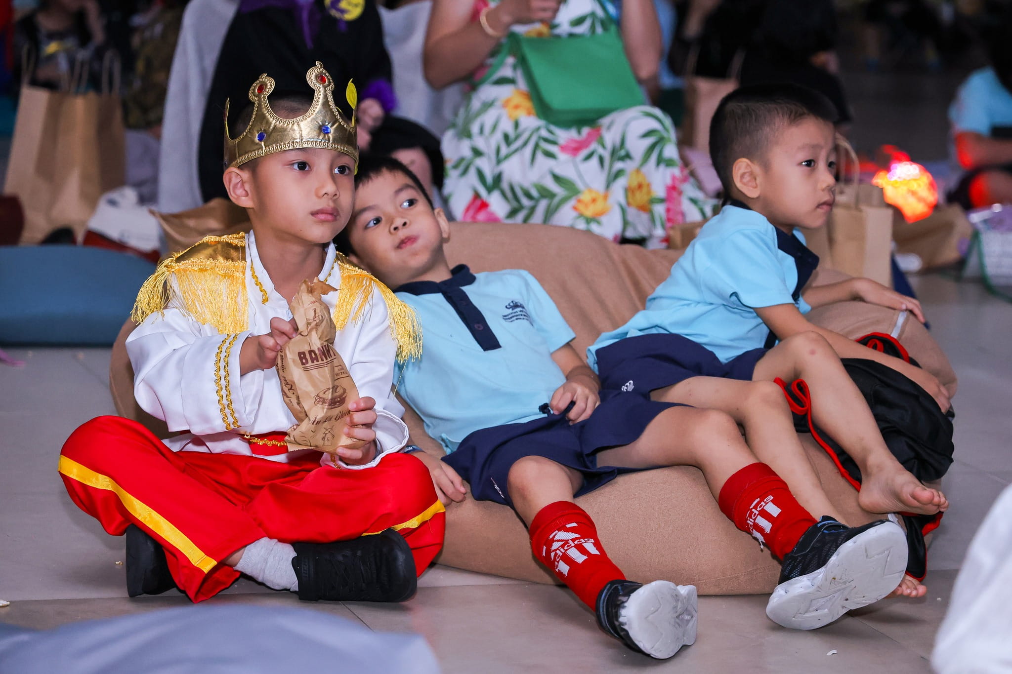 Đêm hội xem phim gia đình Halloween huyền bí - Carousel For News Detail