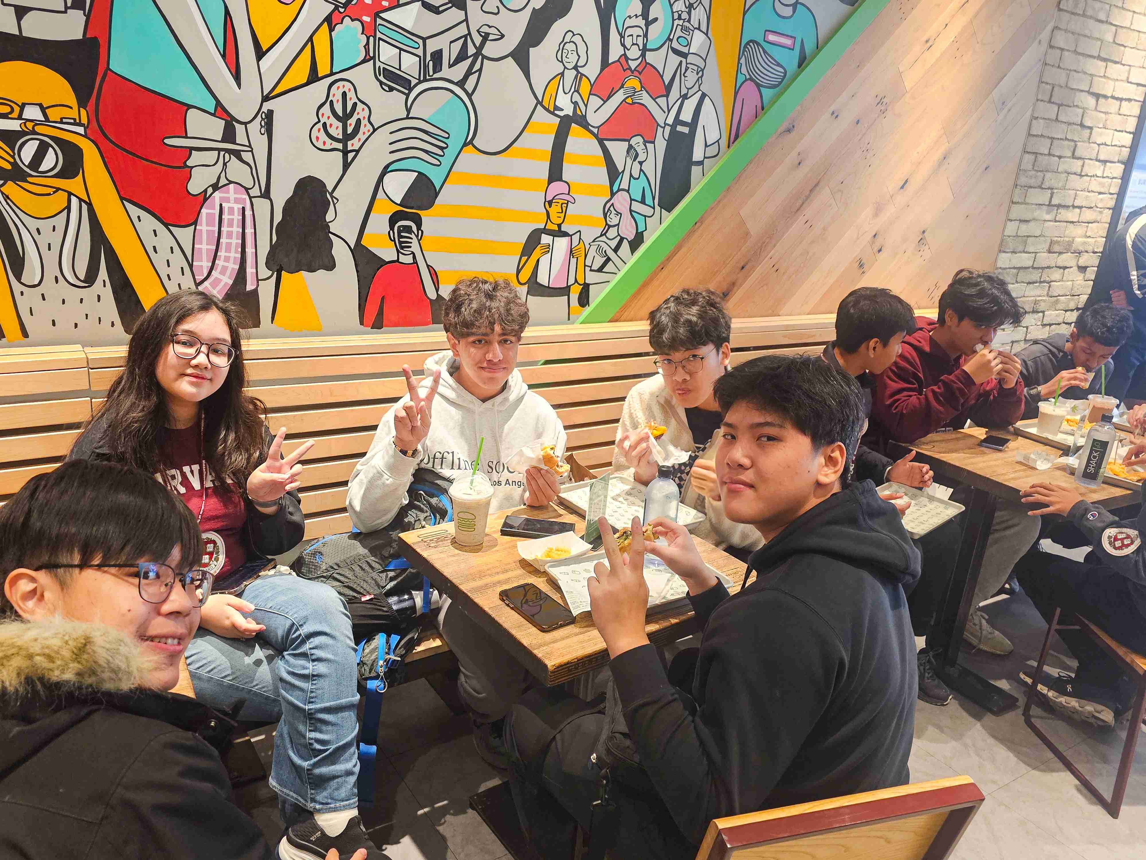 Một tuần khám phá Viện công nghệ hàng đầu Massachusetts (MIT), Mỹ của Phúc Thiên Lớp 10 - Carousel For News Detail