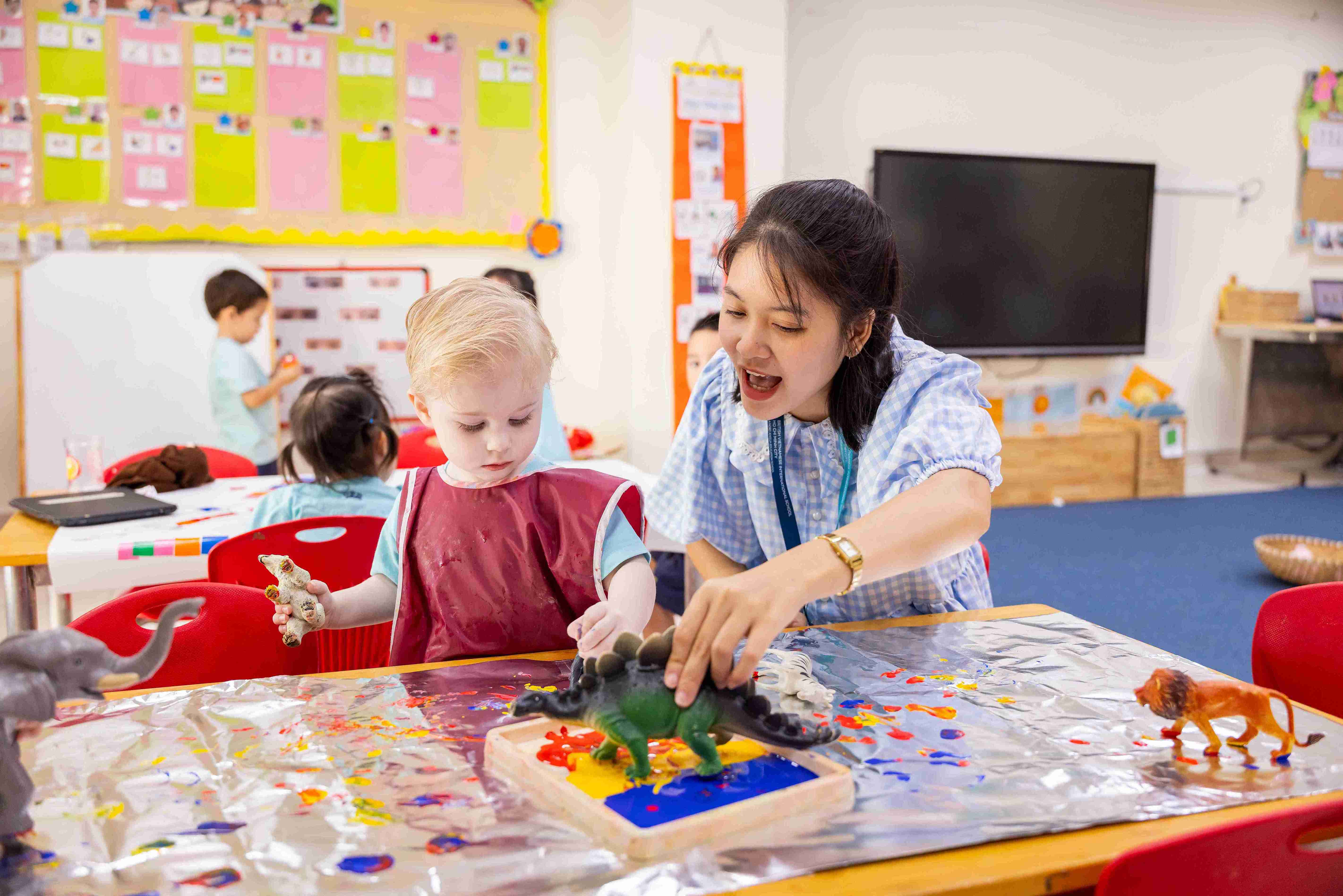 Top 5 Lợi Ích của Phương Pháp Học Mà Chơi tại BVIS - OUR TOP 5 BENEFITS OF PLAY BASED LEARNING AT BVIS