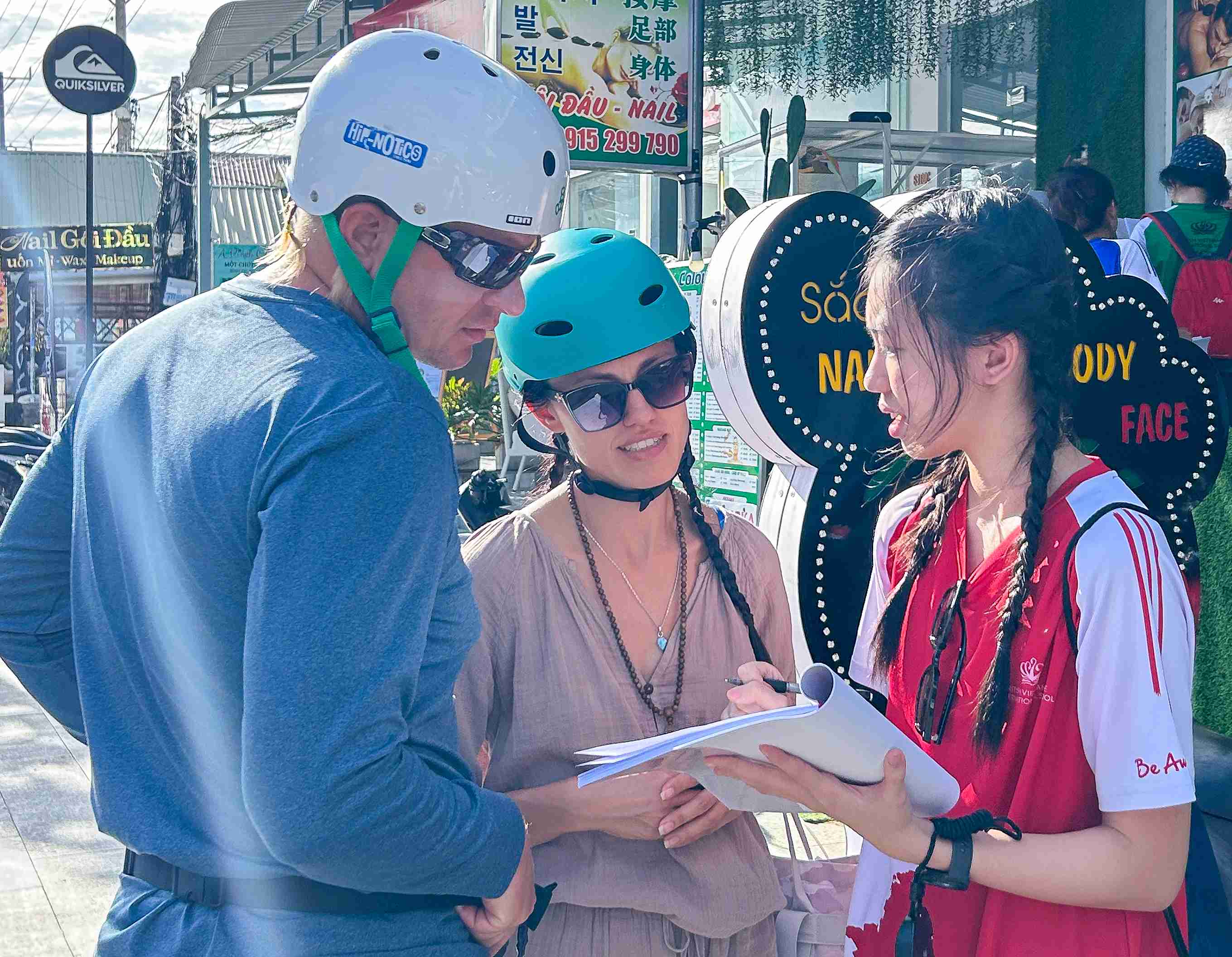 Khối 11 Trải Nghiệm Thực Địa Môn Địa Lý tại Mũi Né - Carousel For News Detail