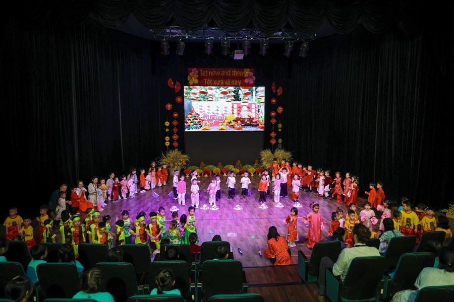 Cùng Các Thiên Thần Nhỏ Tại BVIS Chào Đón Xuân Ất Tỵ! - Joining Our Little Angels at BVIS to Welcome the Spring of the Year of the Snake