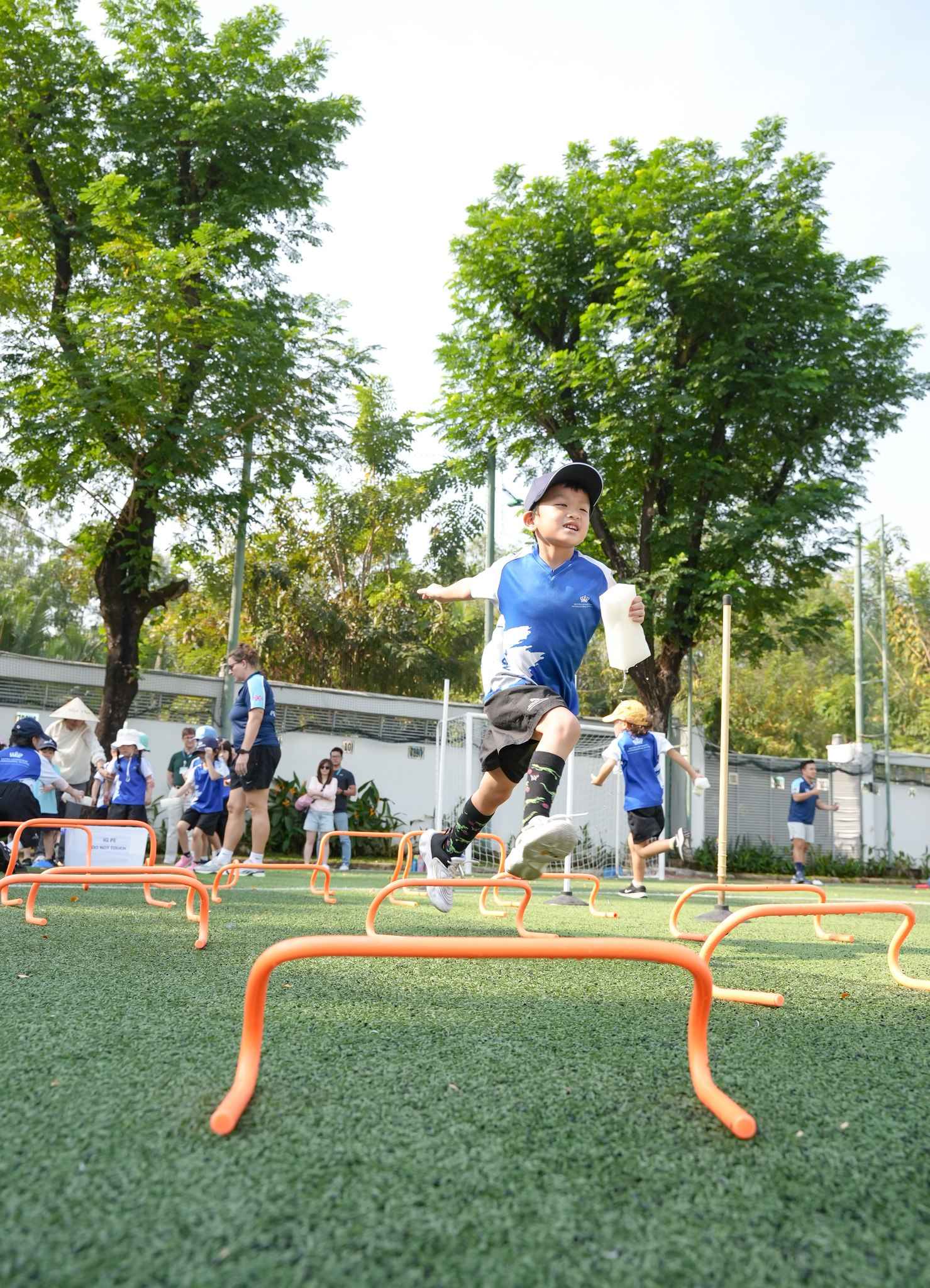 Khối Tiểu Học Nhỏ Bùng Nổ Năng Lượng tại Ngày Hội Thể Thao 2025! - Carousel For News Detail