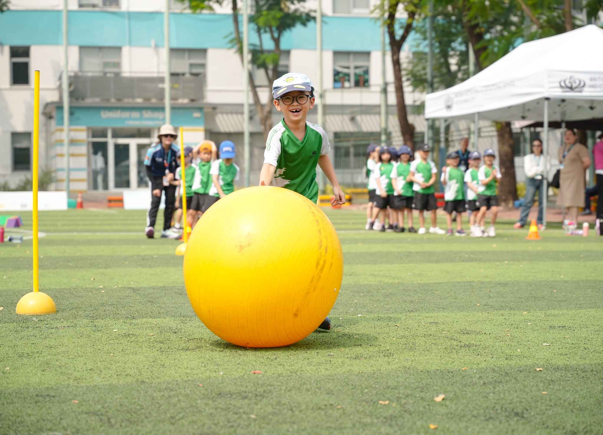 Khối Tiểu Học Nhỏ Bùng Nổ Năng Lượng tại Ngày Hội Thể Thao 2025! - Carousel For News Detail