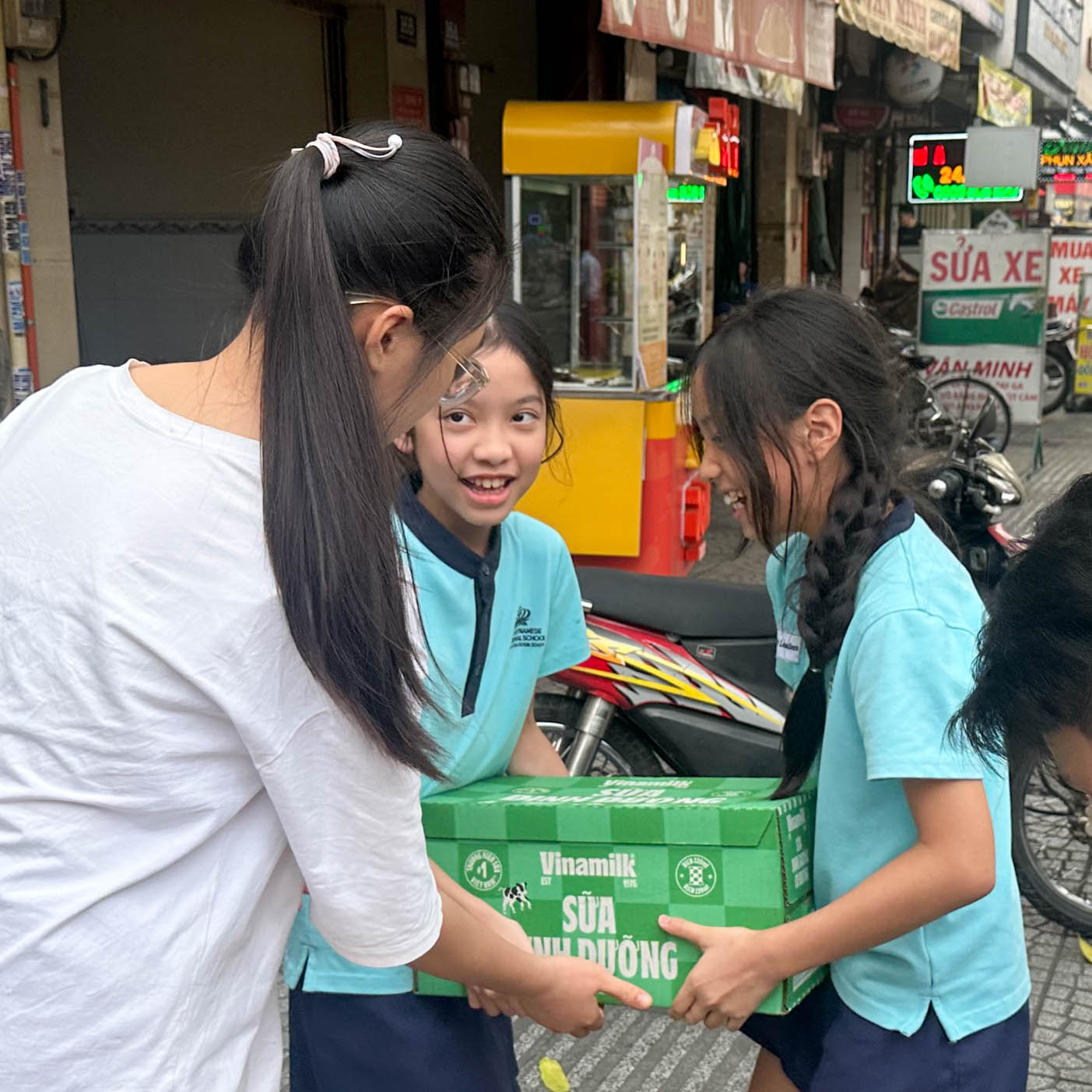 Tet is Love, Tet is Sharing - Carousel For News Detail