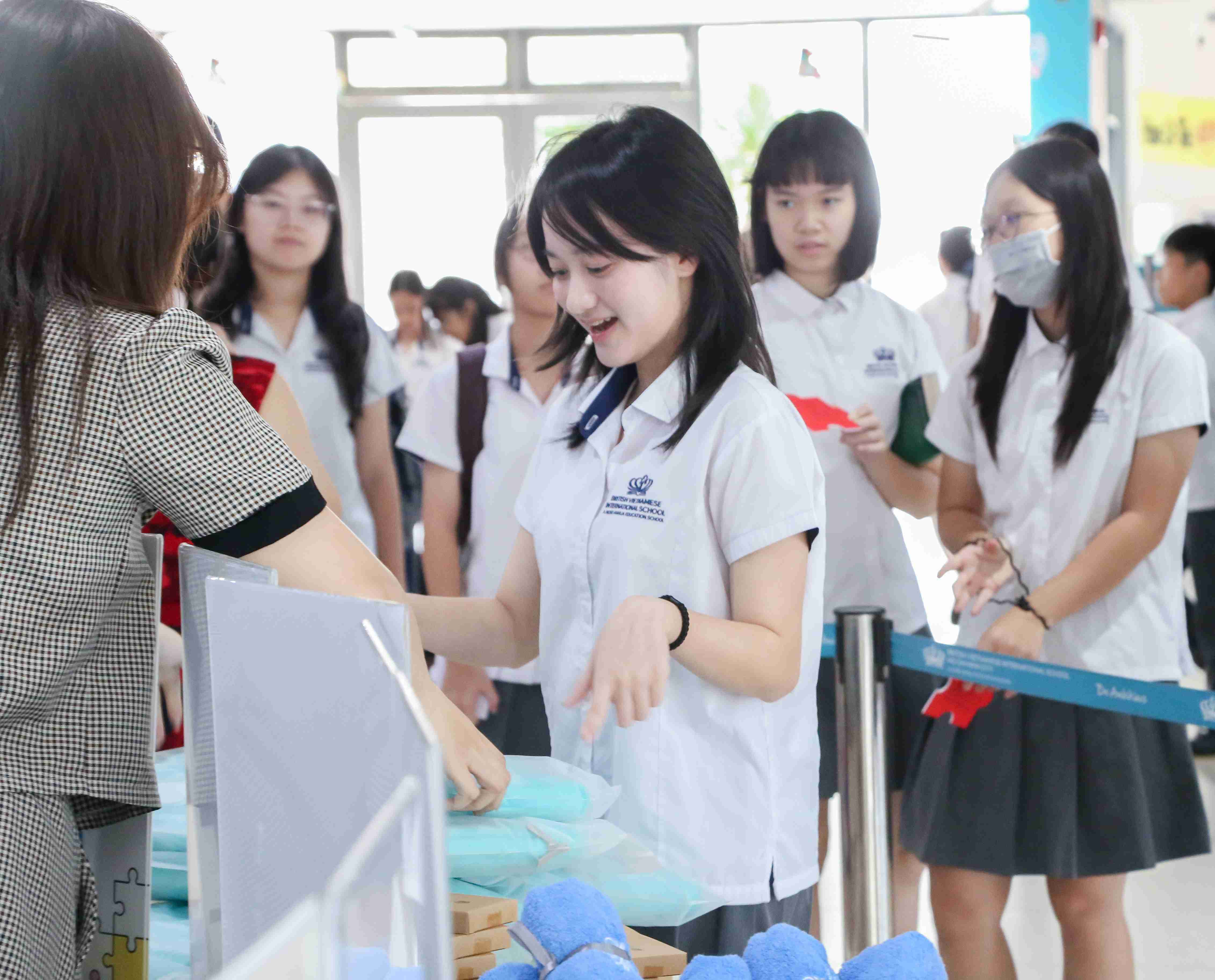 Ngày Thứ Sáu Hồng: Khép Lại Tuần Lễ #LoveBVIS Đầy Ngọt Ngào! - puzzle