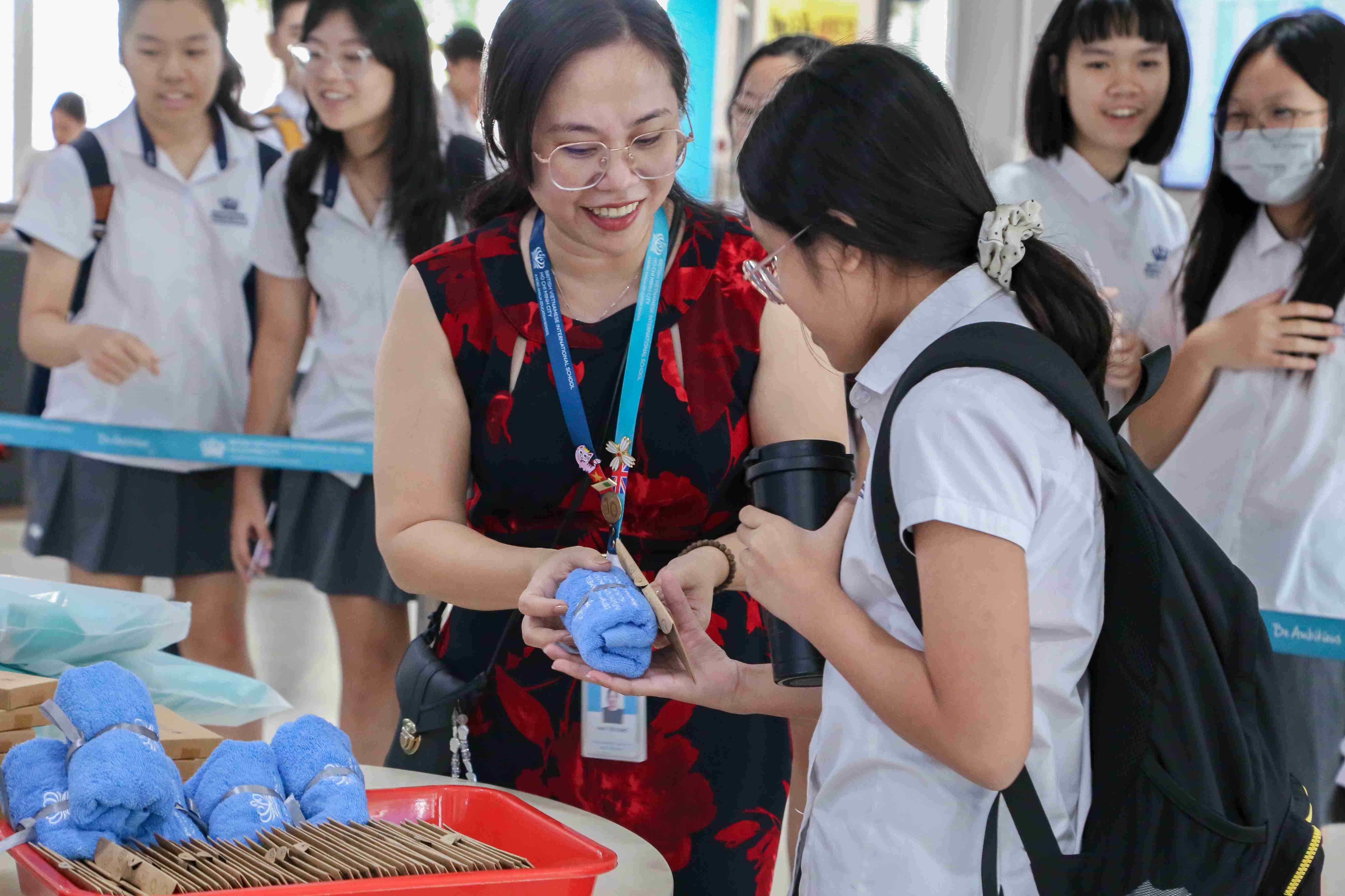 Ngày Thứ Sáu Hồng: Khép Lại Tuần Lễ #LoveBVIS Đầy Ngọt Ngào! - puzzle