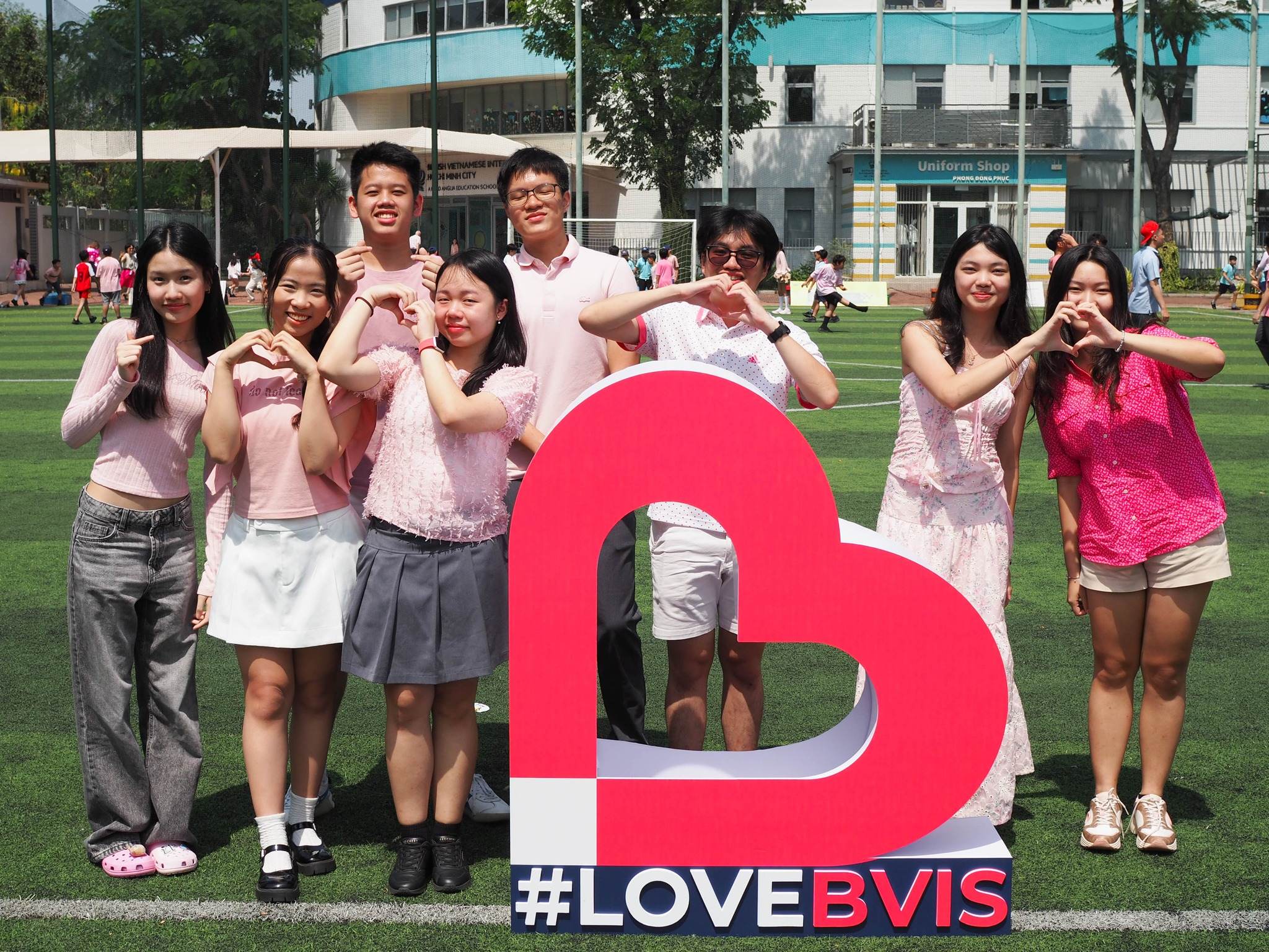 Ngày Thứ Sáu Hồng: Khép Lại Tuần Lễ #LoveBVIS Đầy Ngọt Ngào! - love bvis
