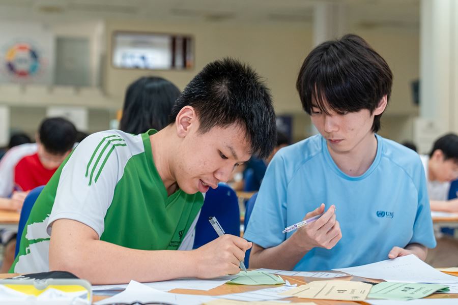 Cuộc Thi Toán Học Quốc Tế Khối Trung Học Tại BVIS - Senior Level World Mathematics Competition at BVIS