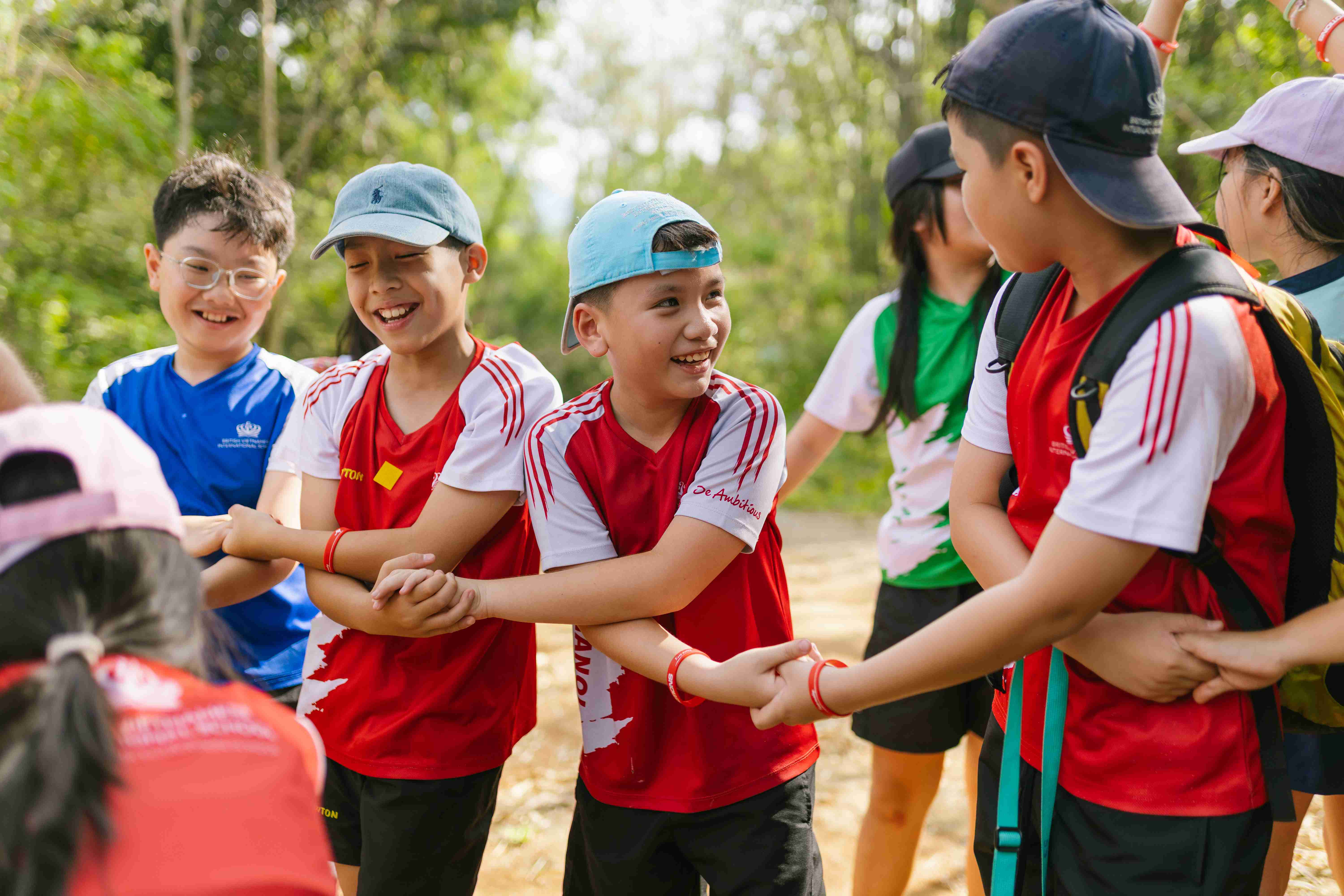 Nhật Ký Hành Trình Khám Phá Madagui Của Lớp 6 - Day 1