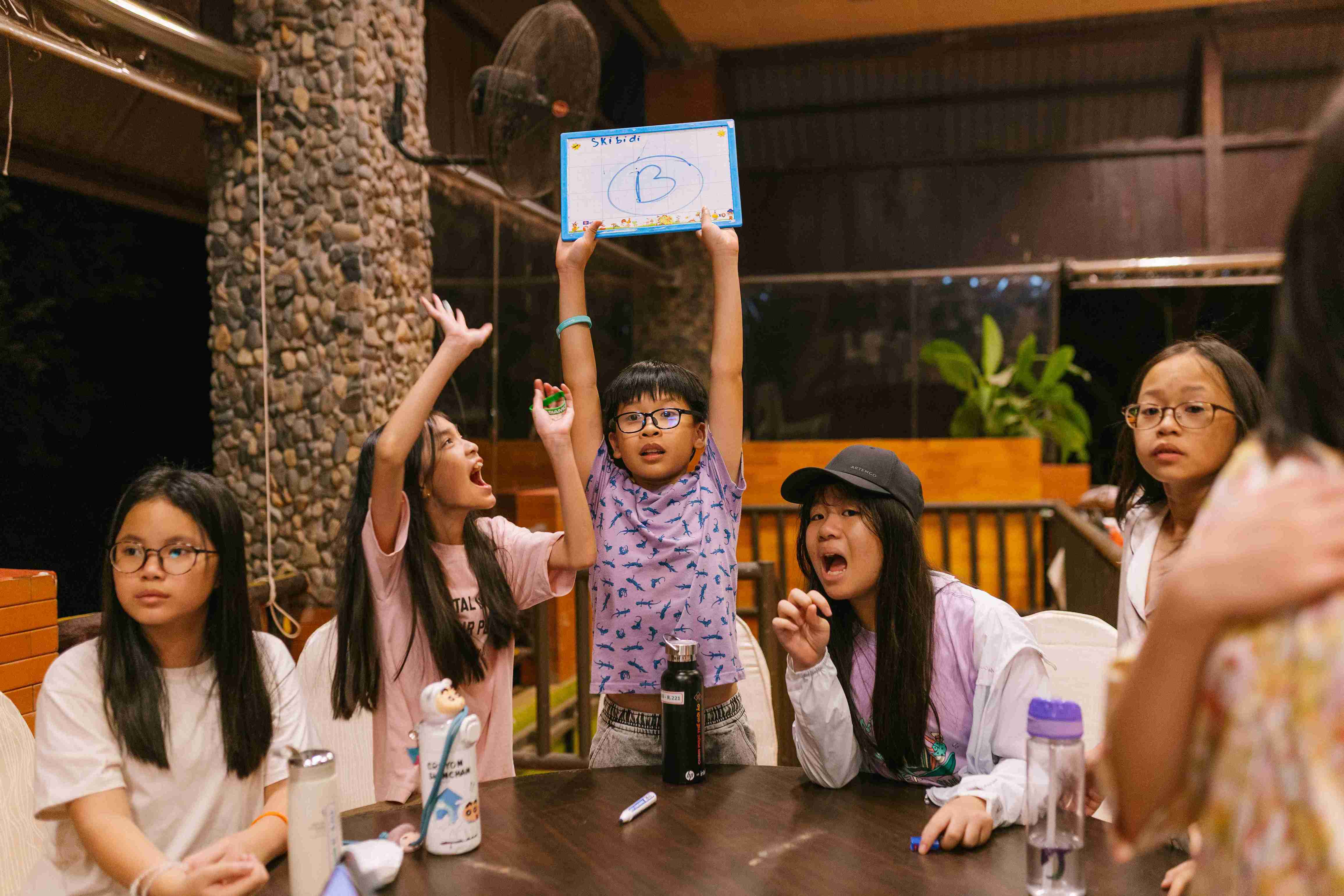 Nhật Ký Hành Trình Khám Phá Madagui Của Lớp 6 - Day 1