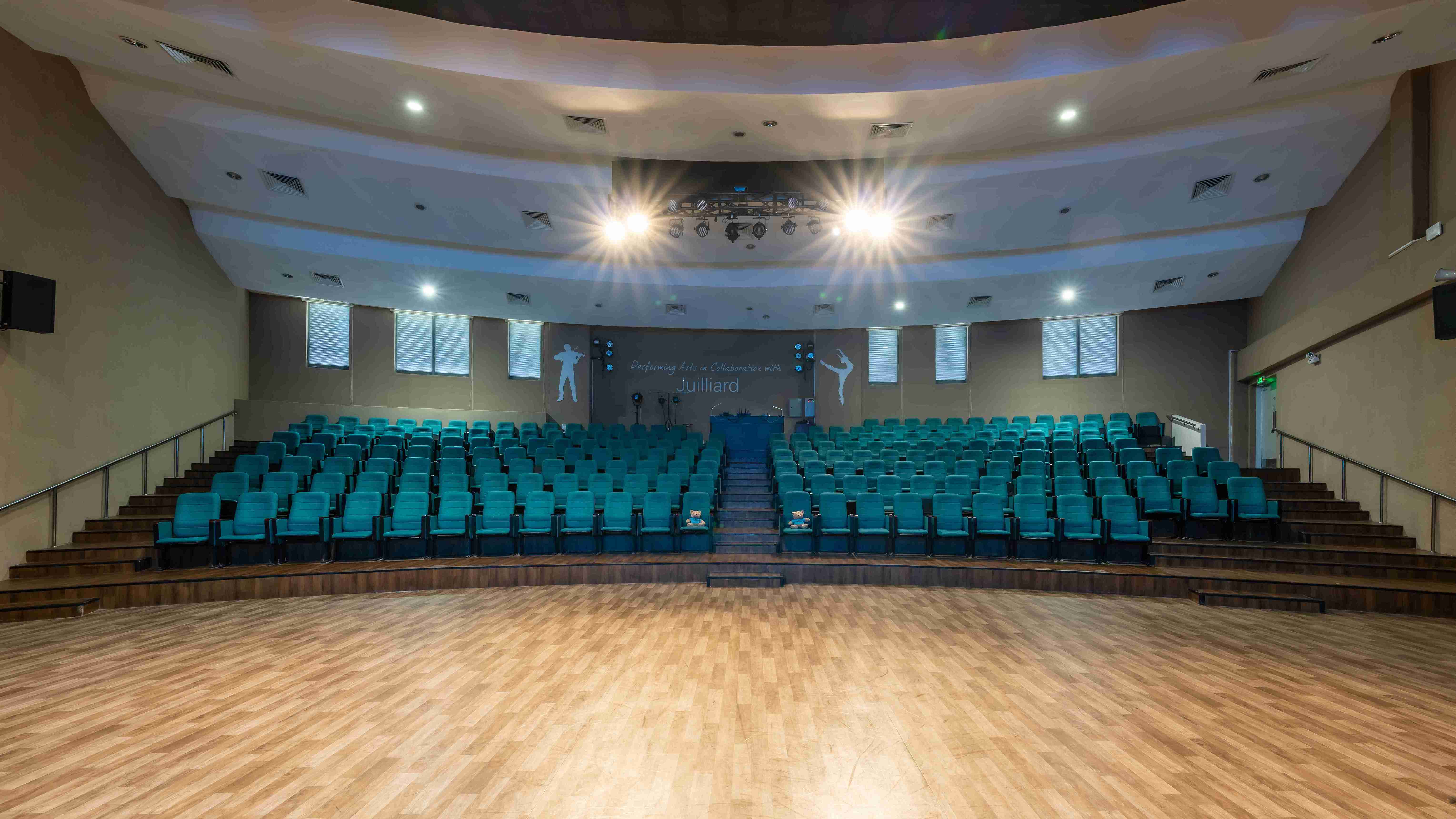 Five Things to Look for on a School Tour - Carousel For News Detail