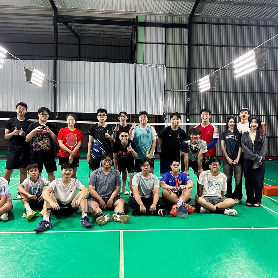 VIVIAN VU – NIÊN KHÓA TỐT NGHIỆP 2025, TRÚNG TUYỂN 10 TRƯỜNG ĐẠI HỌC HÀNG ĐẦU TẠI MỸ VÀ VƯƠNG QUỐC ANH VỚI TỔNG GIÁ TRỊ HỌC BỔNG 294.000 USD - Vivian Vu Class Of 2025 Accepted to 10 Top Universities in The US and The UK