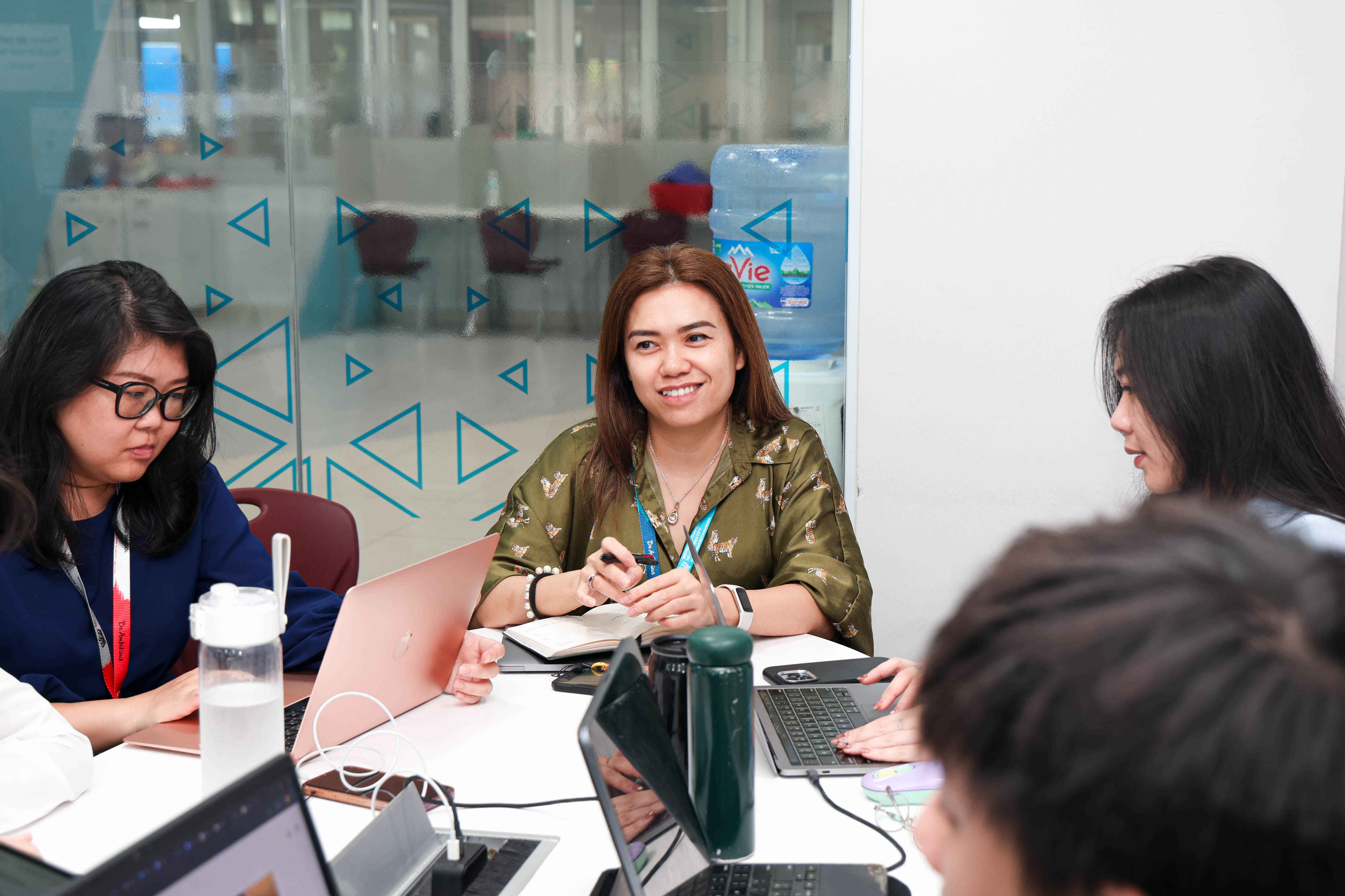 When Parents Become Mentors – A Meaningful Work Experience for Year 11 Students - When Parents Become Mentors A Meaningful Work Experience for Year 11 Students