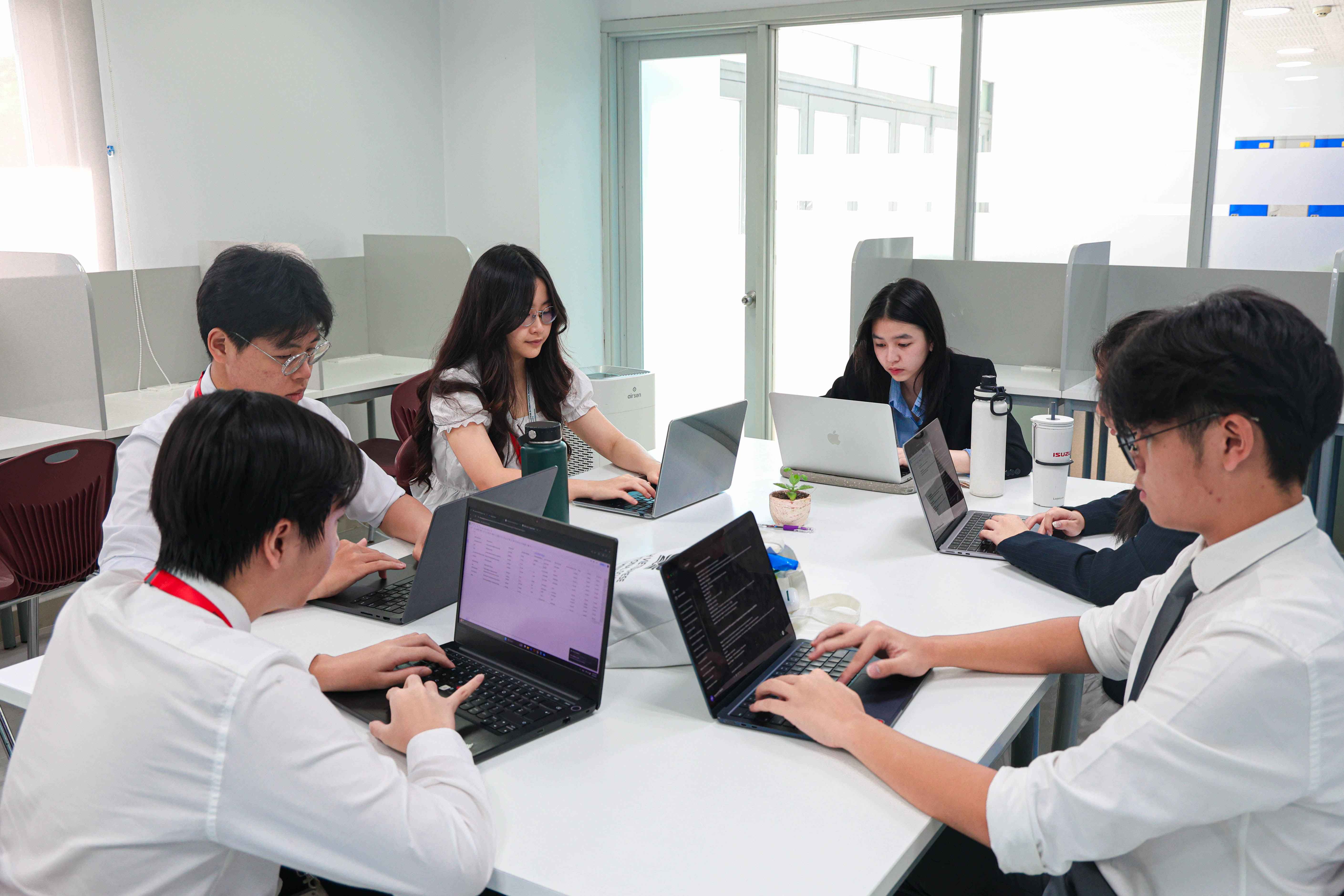 When Parents Become Mentors – A Meaningful Work Experience for Year 11 Students - When Parents Become Mentors A Meaningful Work Experience for Year 11 Students