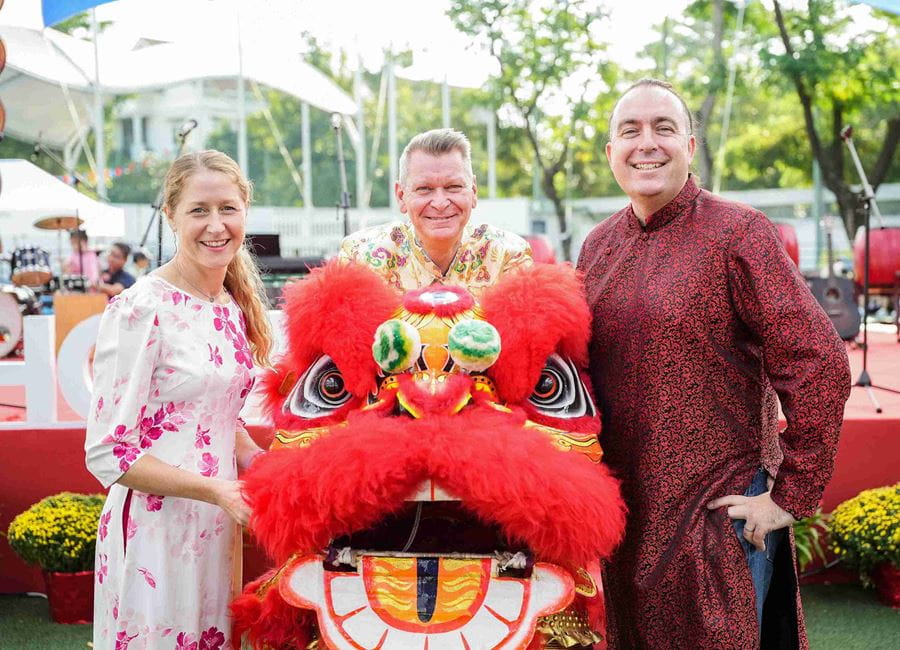 What makes BVIS HCMC different: A conversation between incoming and outgoing principals - What makes BVIS HCMC different A conversation between incoming and outgoing principals