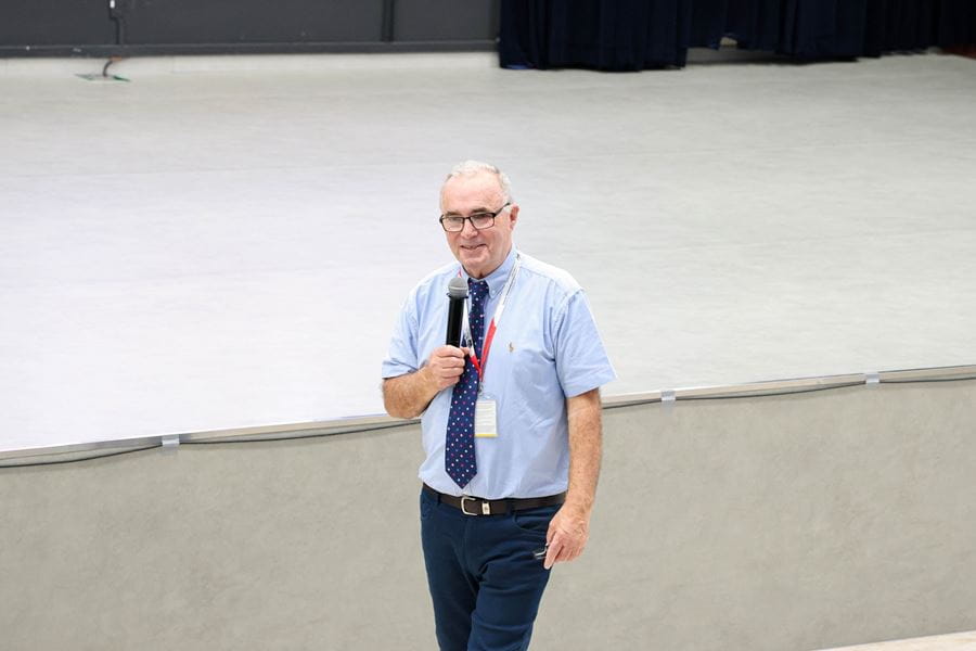 Building a Safe Online Environment Together at BVIS - Building a Safe Online Environment Together at BVIS